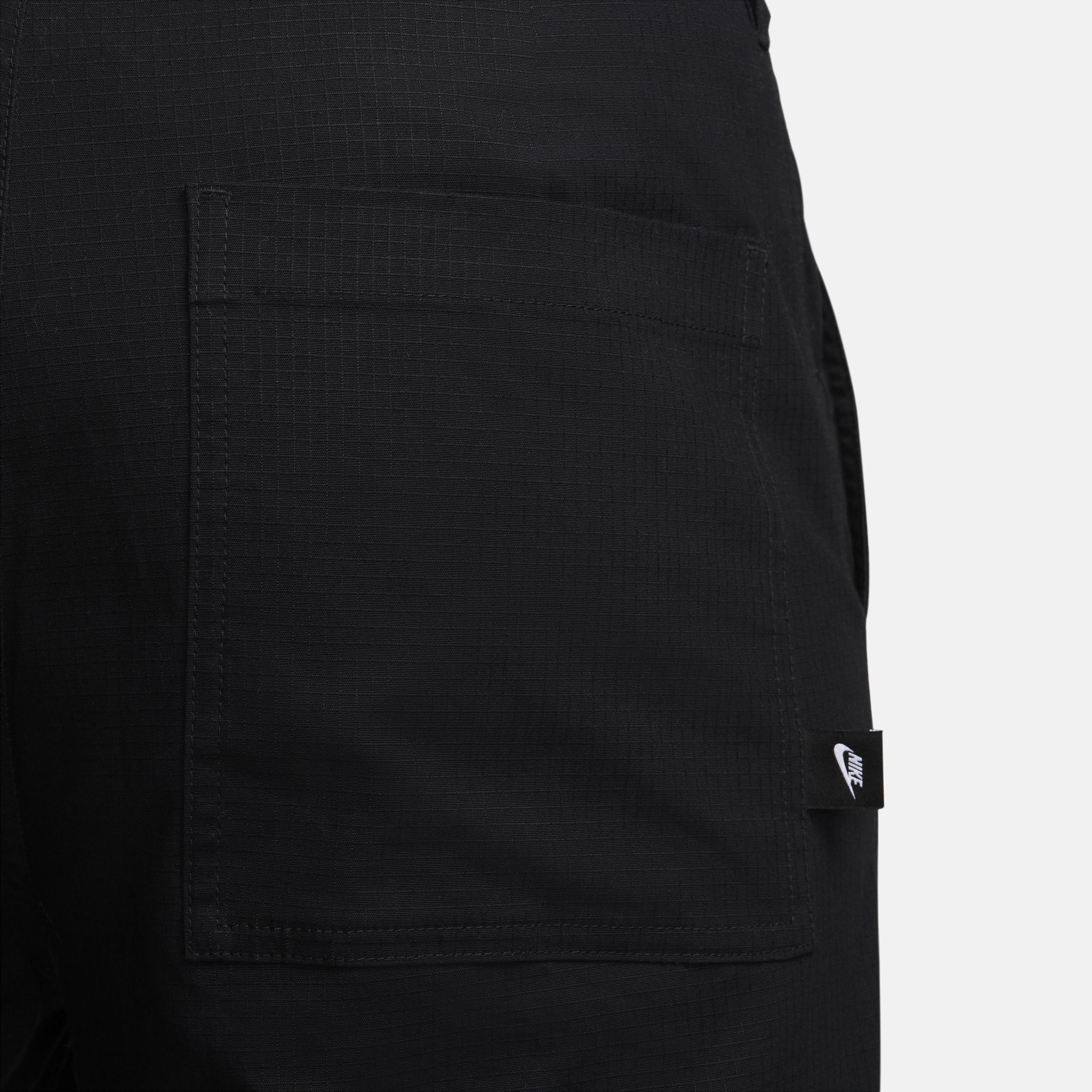 Nike Men's Club Cargo Pants Product Image