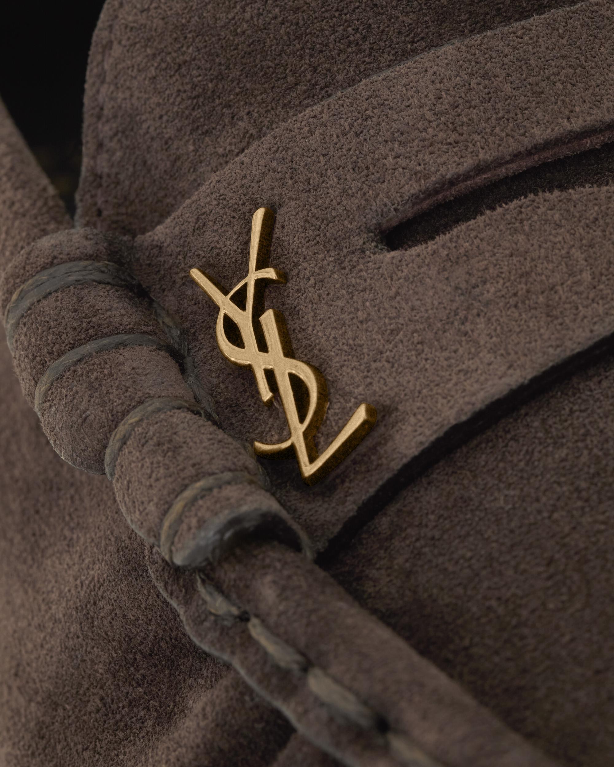 LE LOAFER supple in suede Product Image