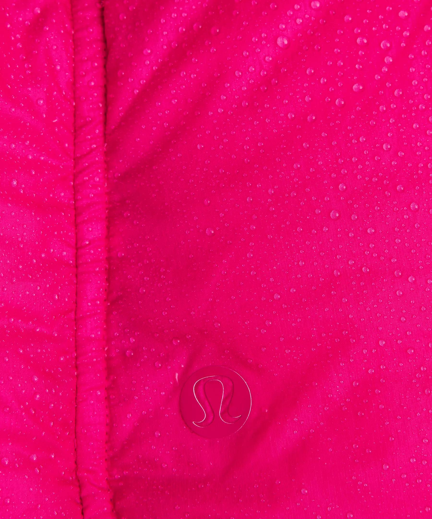 Featherweight 900-Down-Fill Puffer Vest Product Image