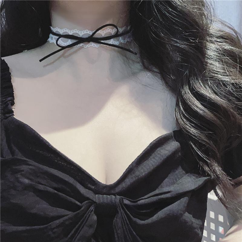 Bow Lace Choker Product Image