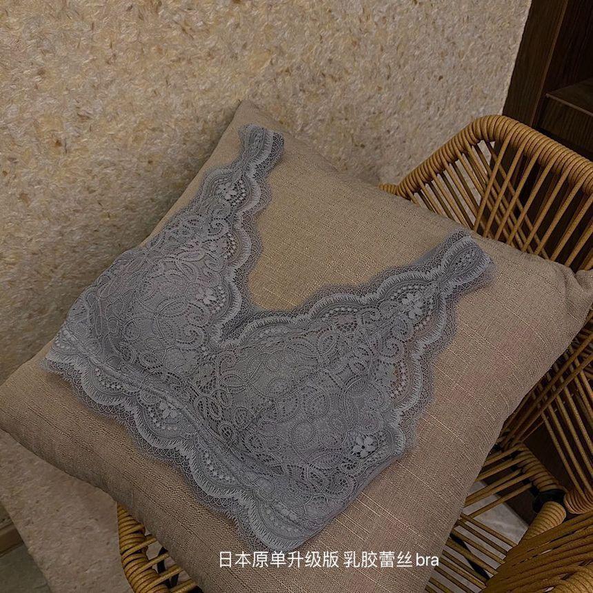 Wireless Lace Bra Product Image