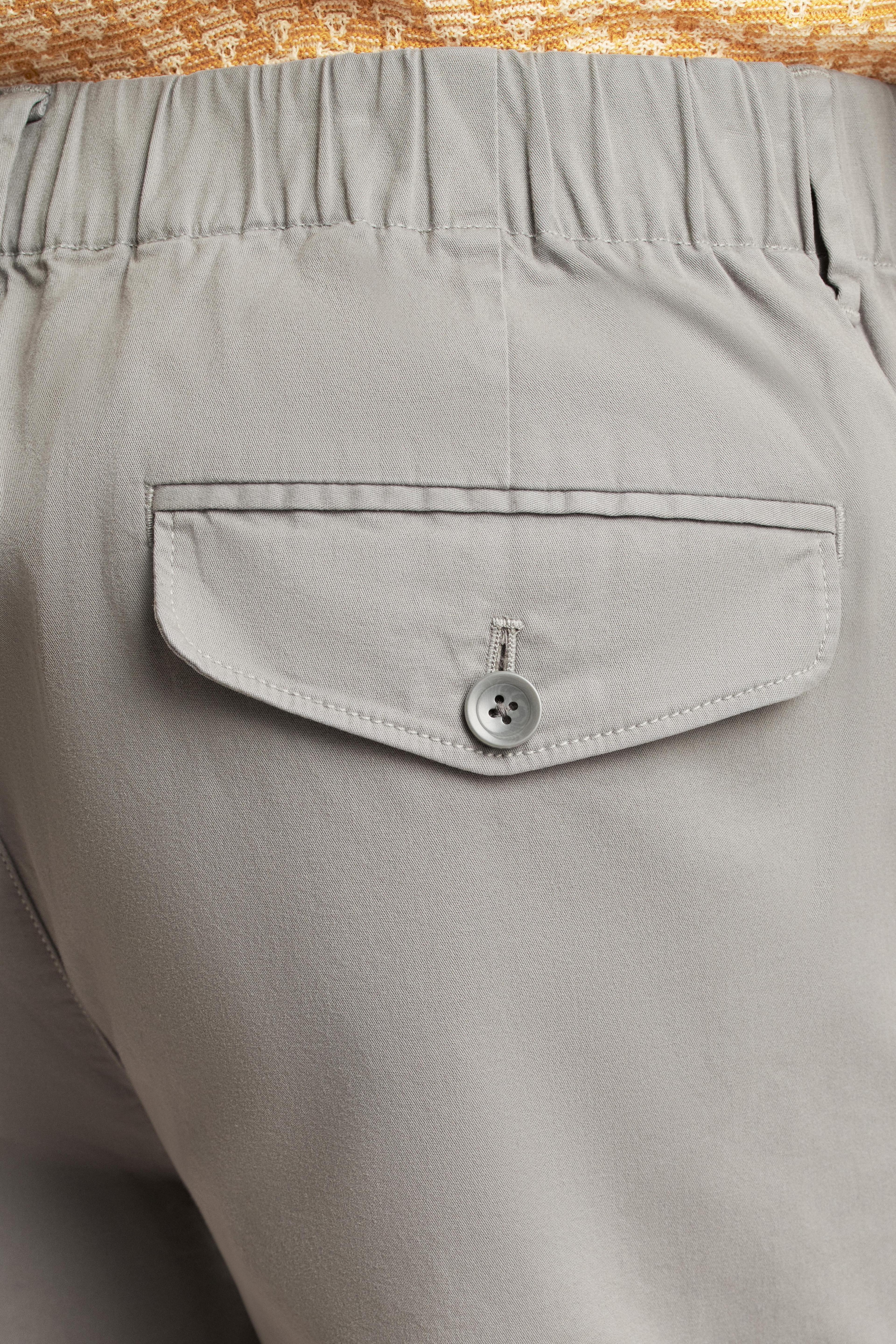 Lightweight Chino Short Product Image