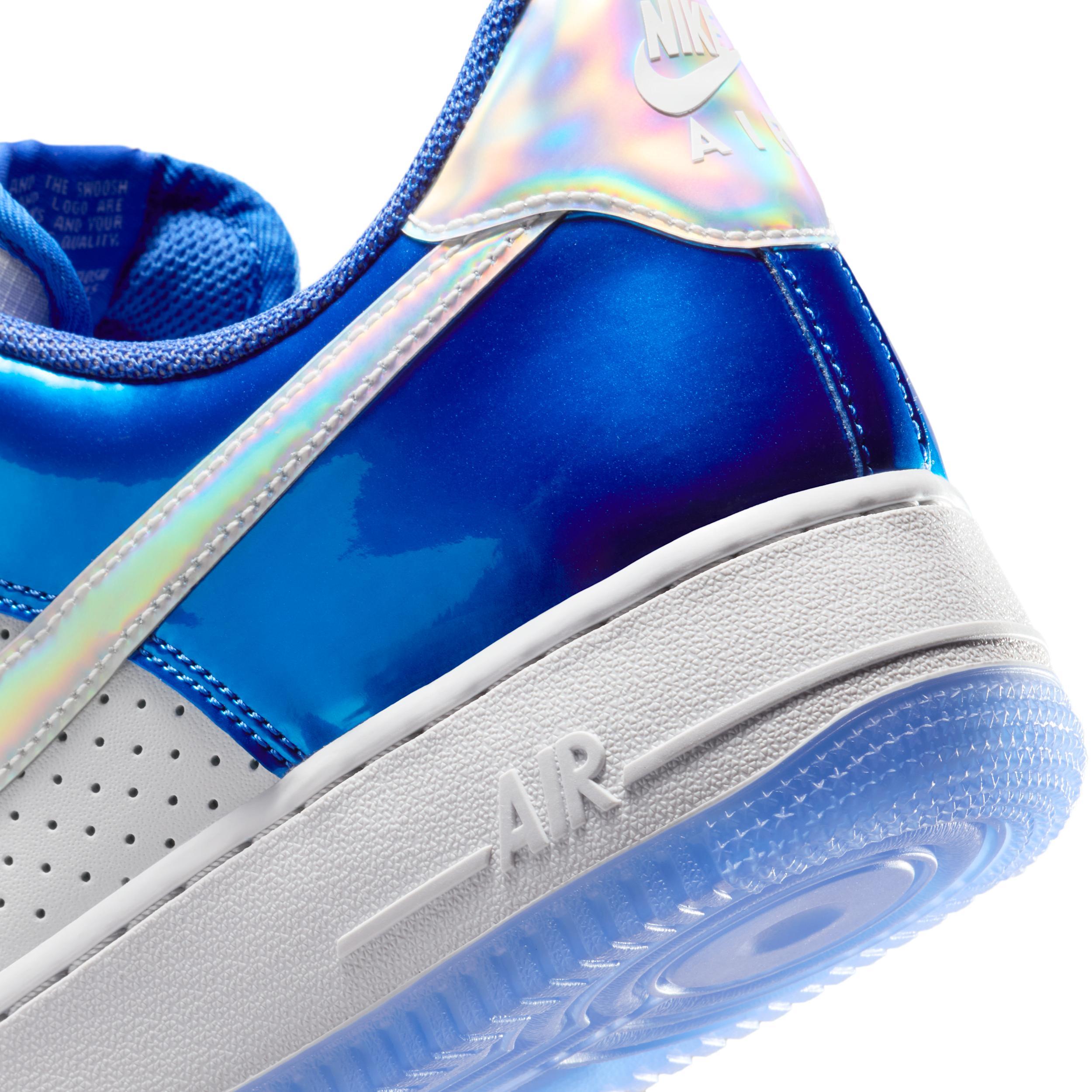 Nike Men's Air Force 1 '07 LV8 Shoes Product Image