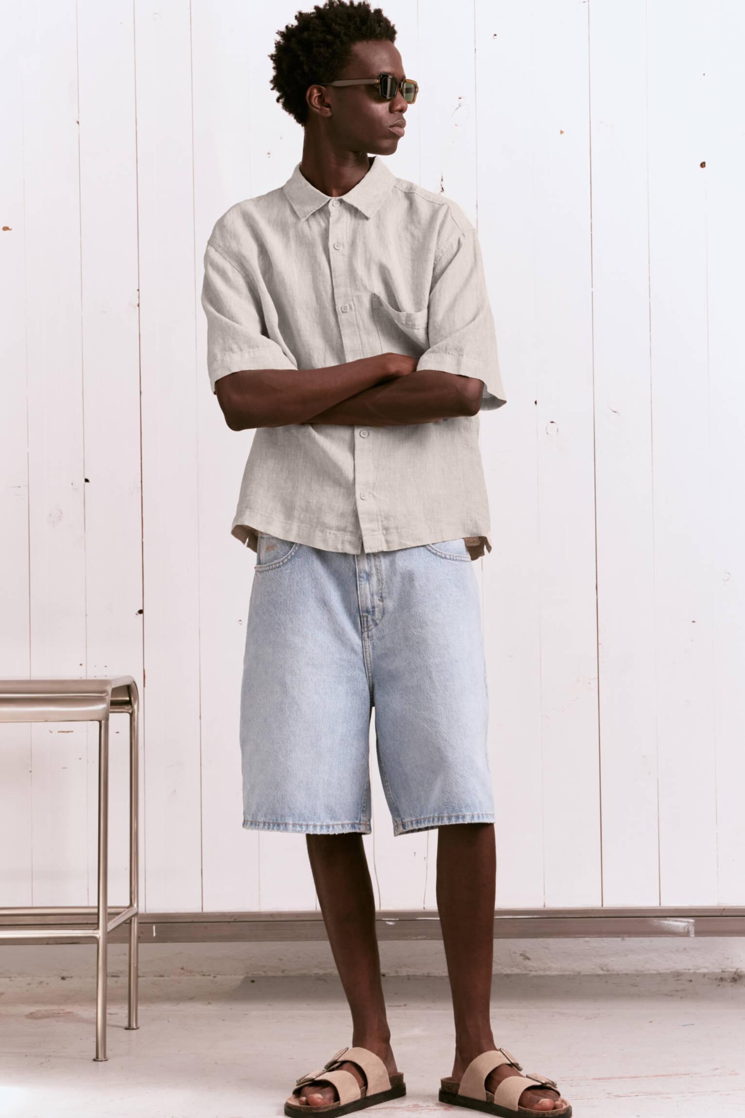 100% linen boxy shirt Product Image