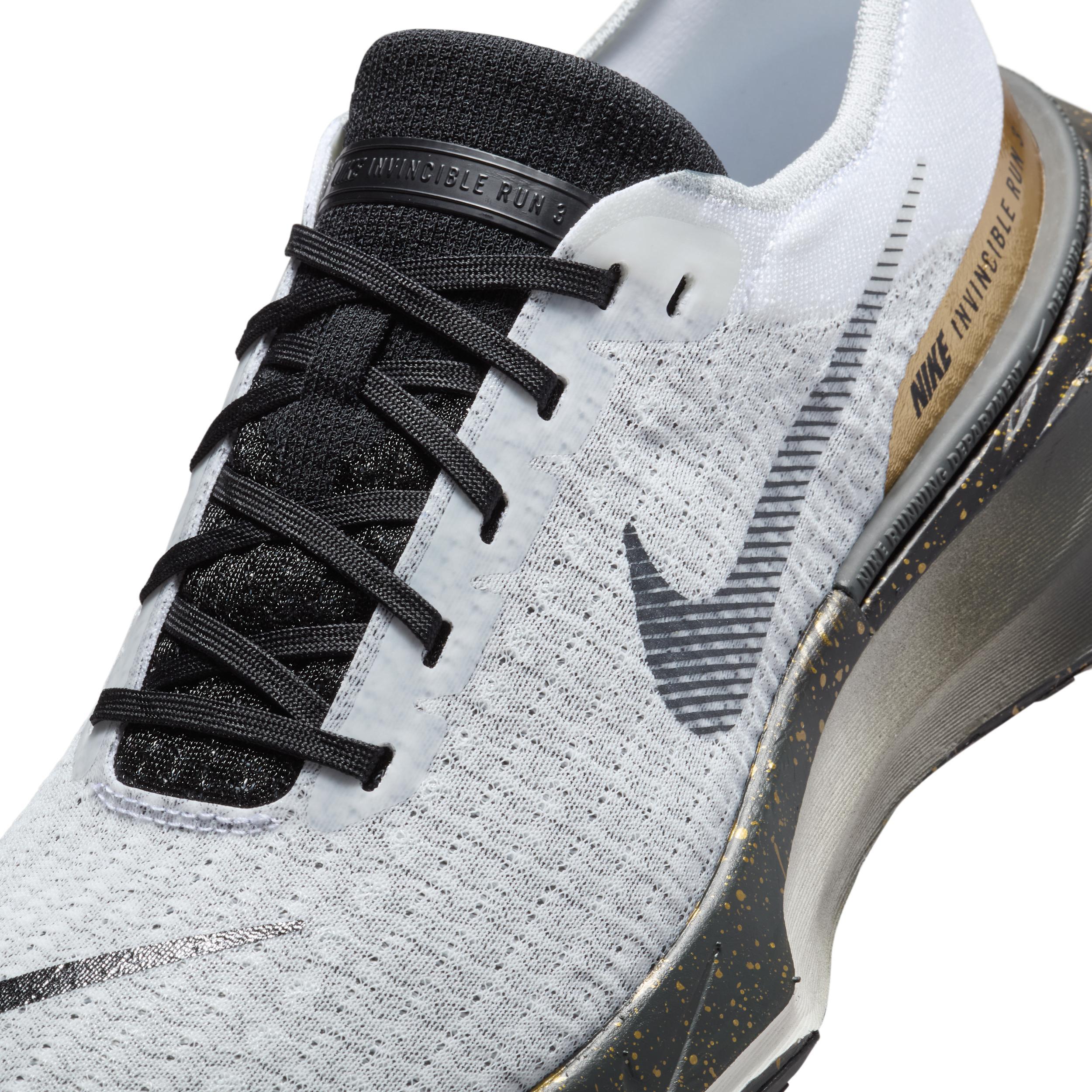 Nike Men's Invincible 3 Road Running Shoes Product Image