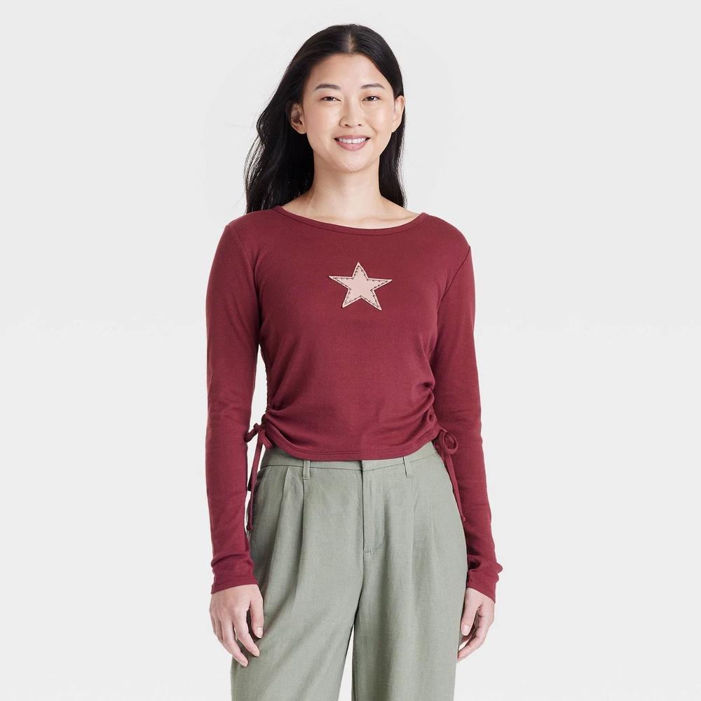 Womens Star Long Sleeve Graphic T-Shirt - Maroon Product Image