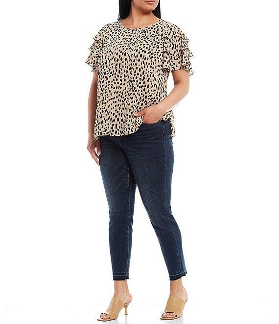 Vince Camuto Plus Size Round Neck Tiered Short Sleeve Leopard Print Blouse Product Image