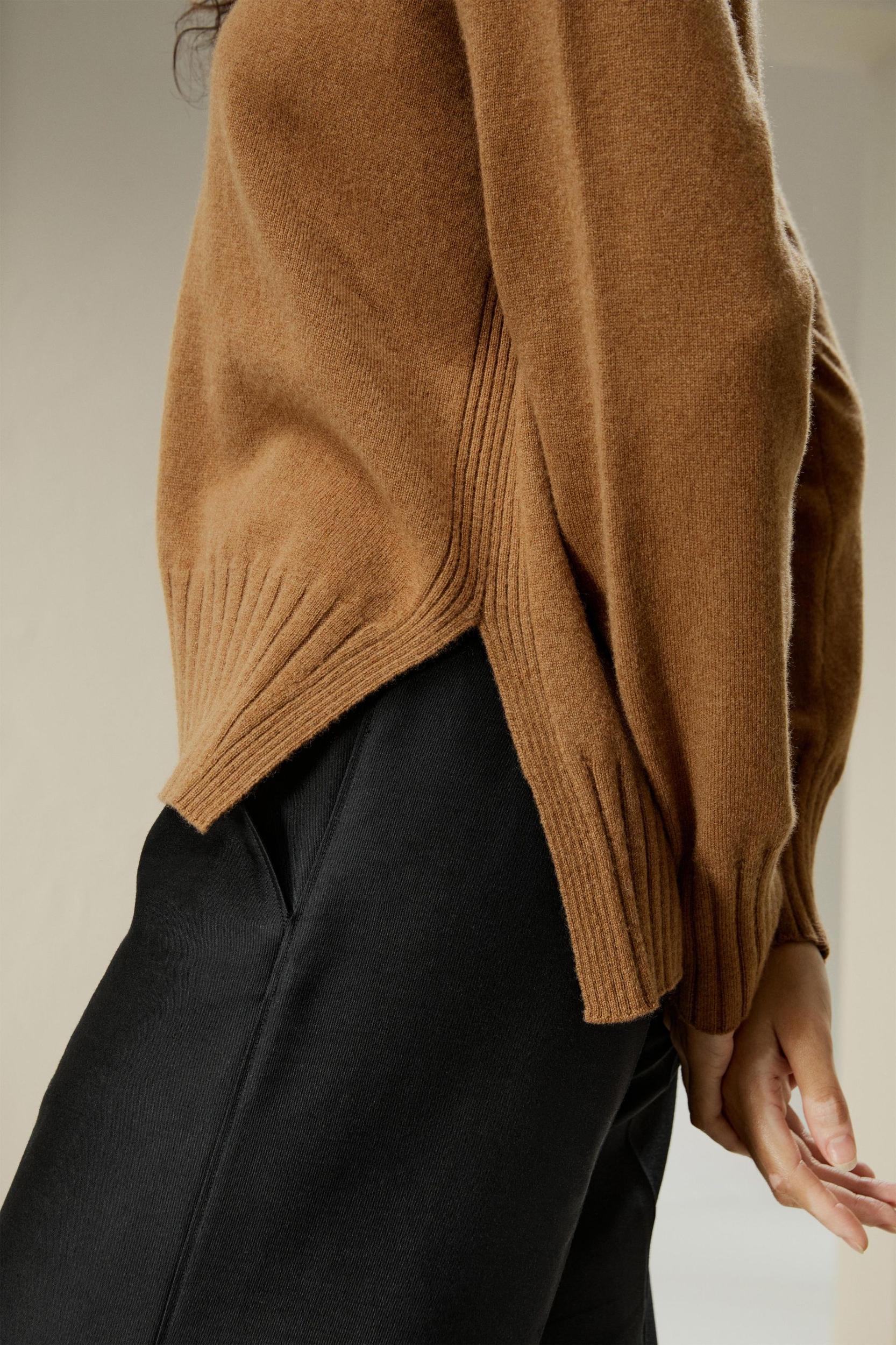 Crew Neck Cashmere Sweater Product Image