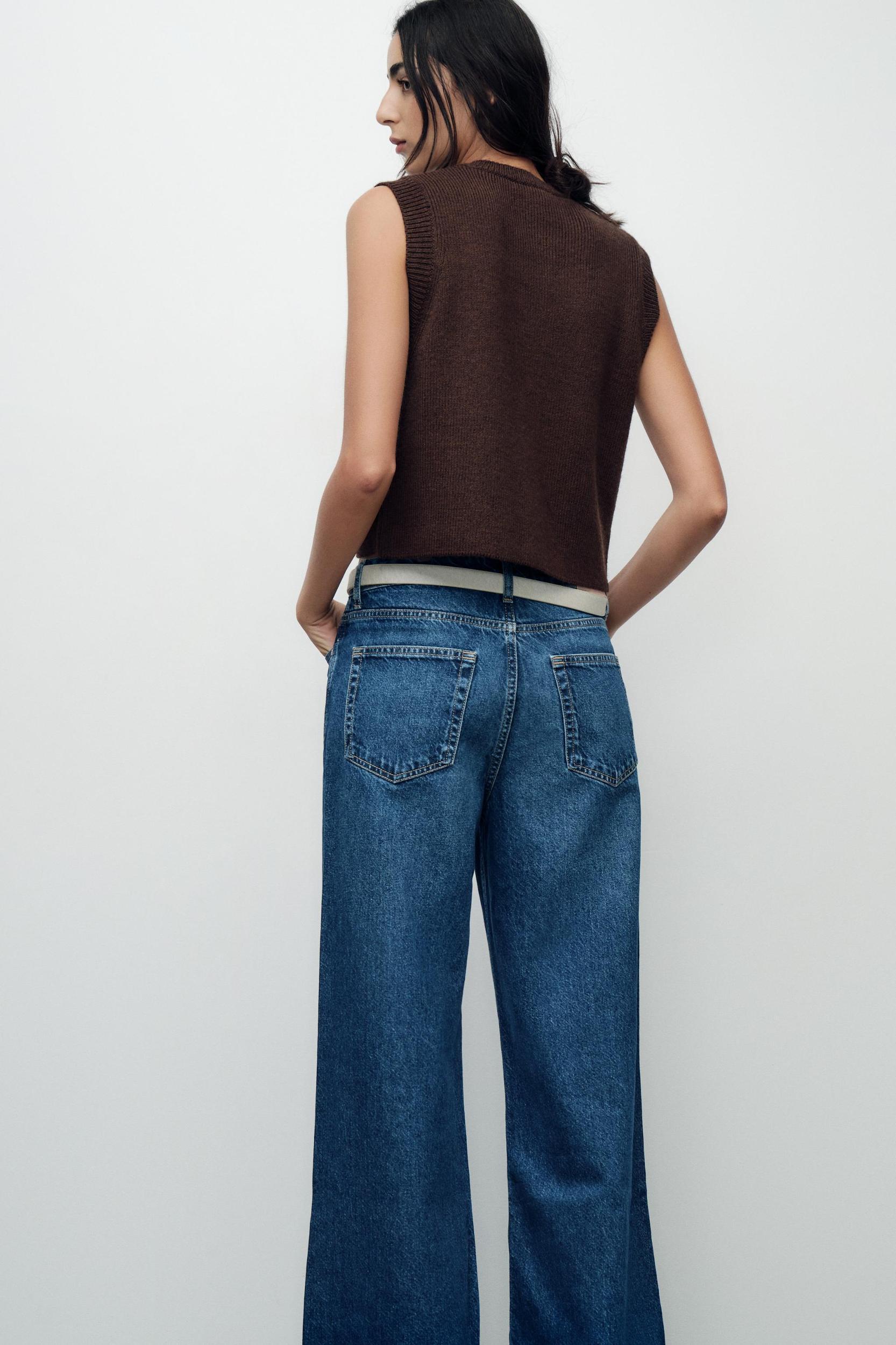 SMOOTH KNIT VEST TOP Product Image