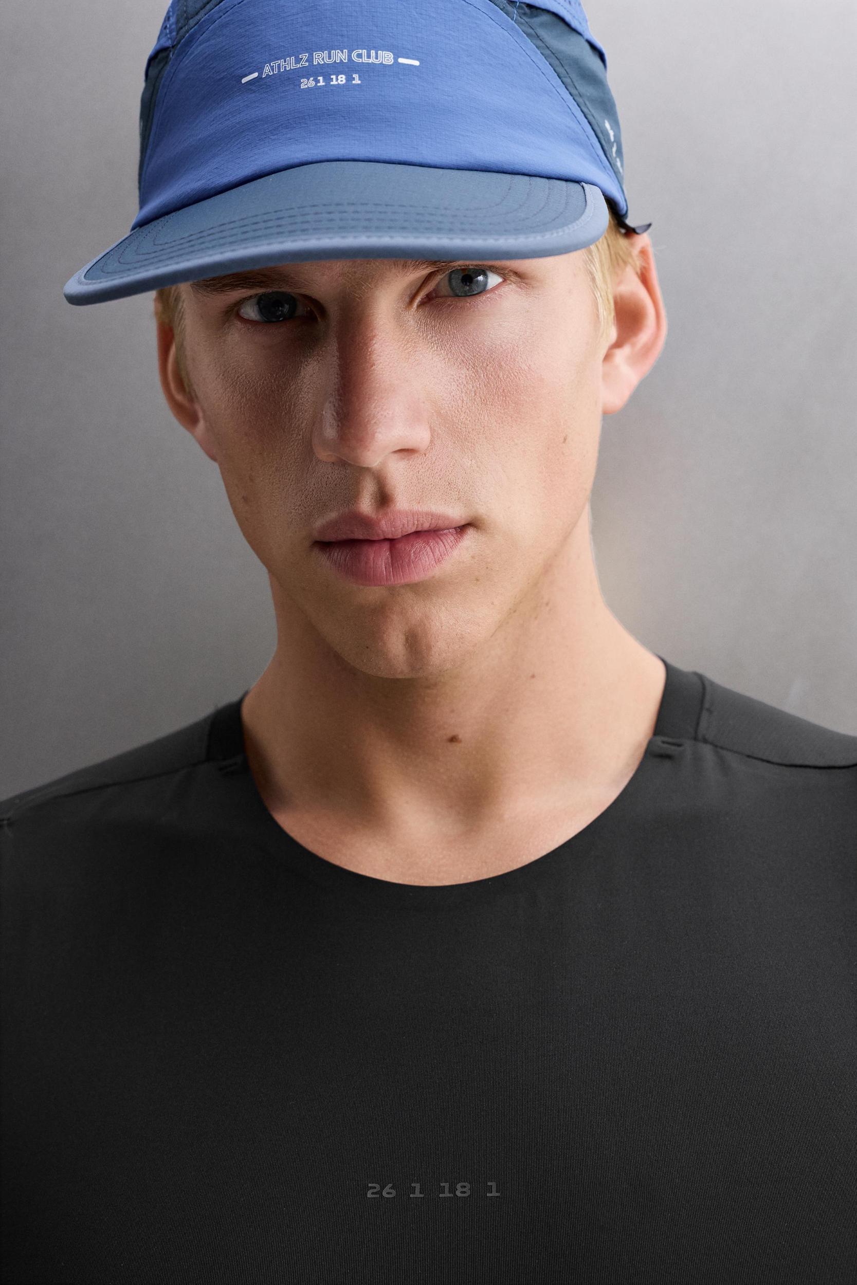 COMPRESSION TANK TOP Product Image