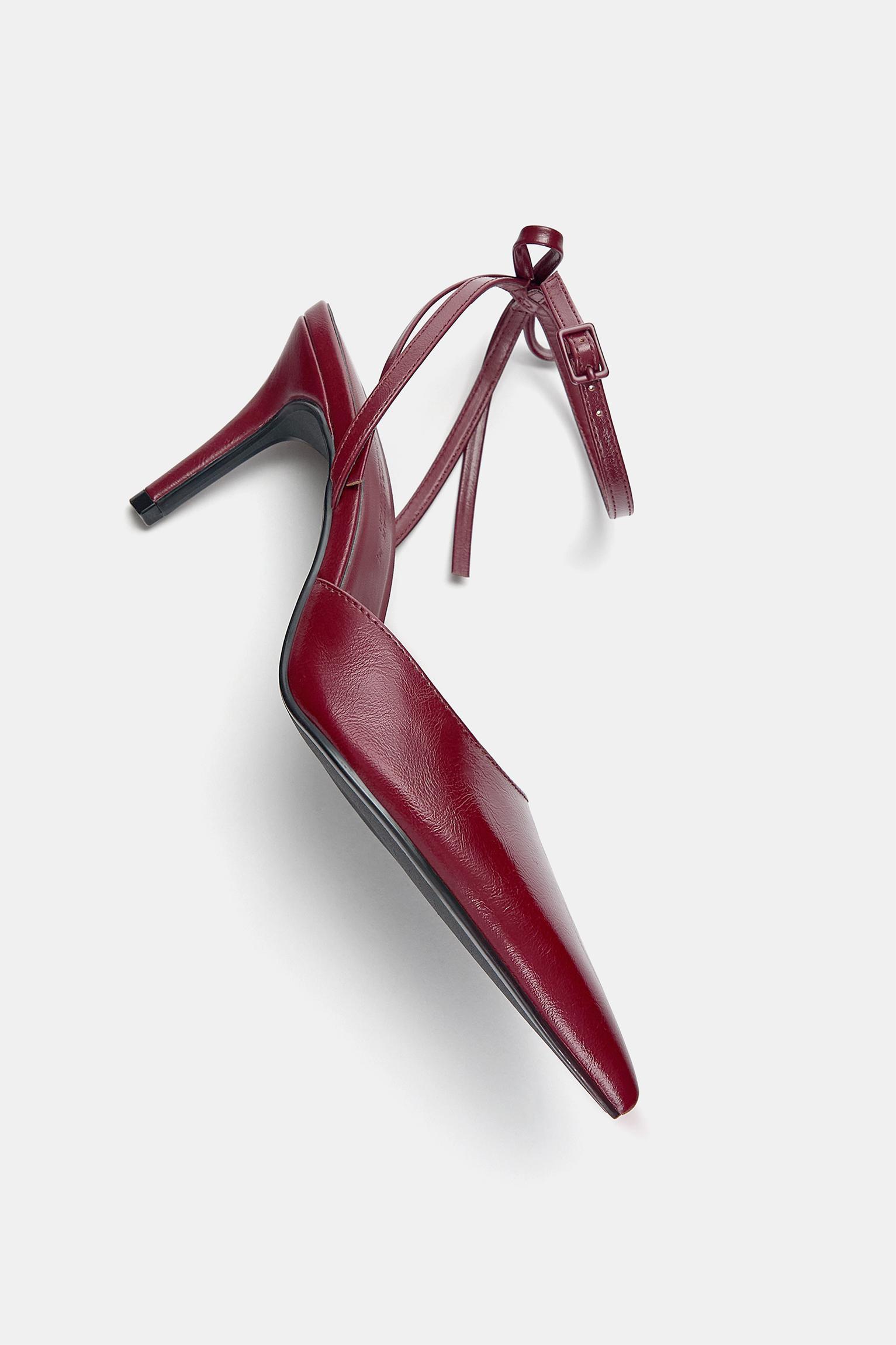 High-heel shoes with bow Product Image