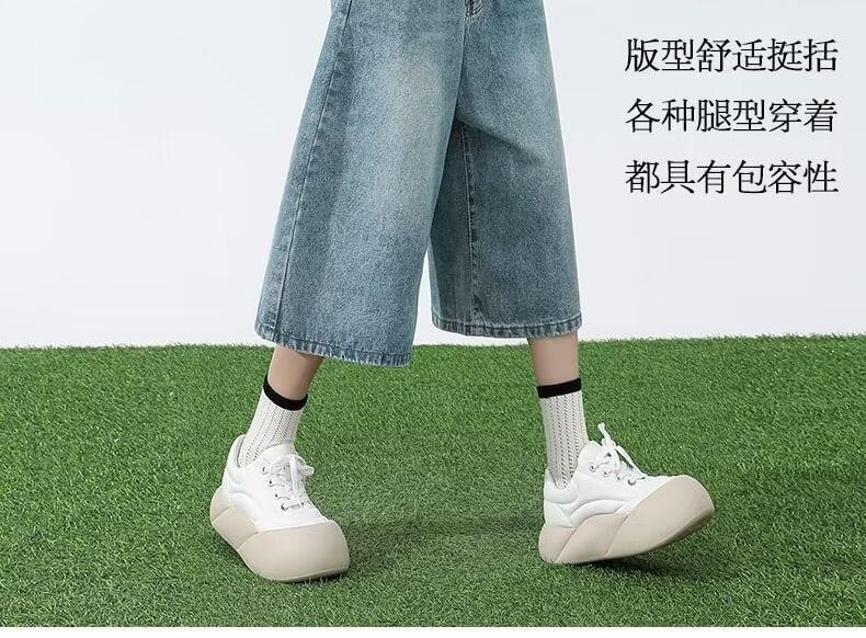 Low Rise Washed Denim Shorts Product Image