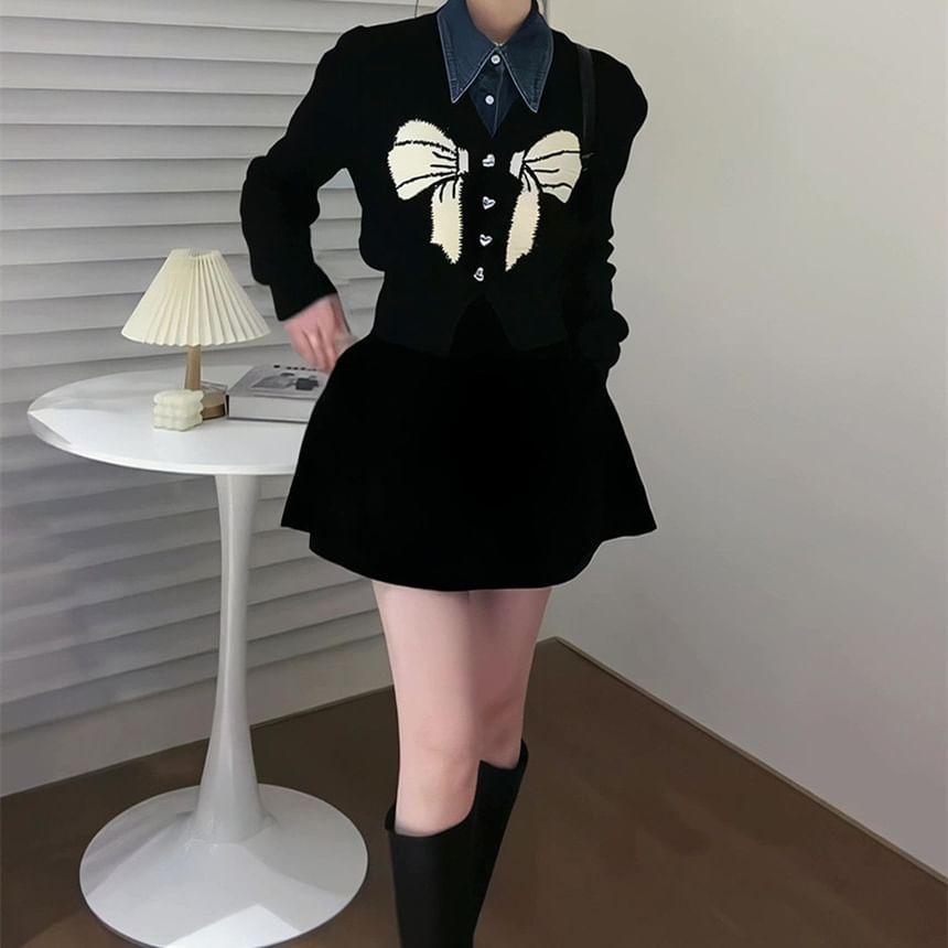 V-Neck Bow Embroidered Ribbed Cardigan Product Image