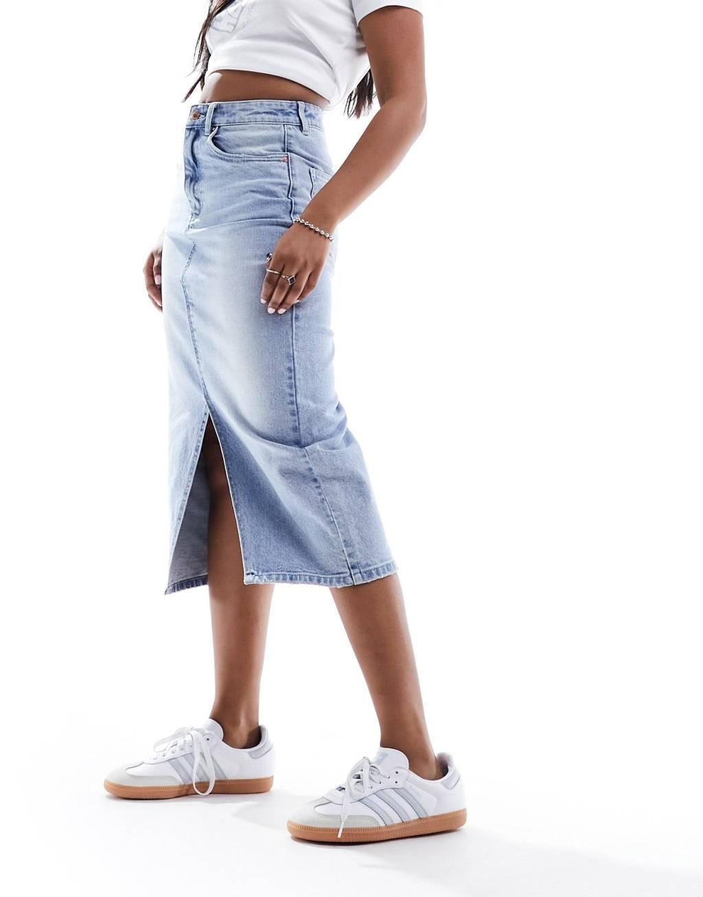 Vero Moda denim midaxi skirt with front split in light blue Product Image