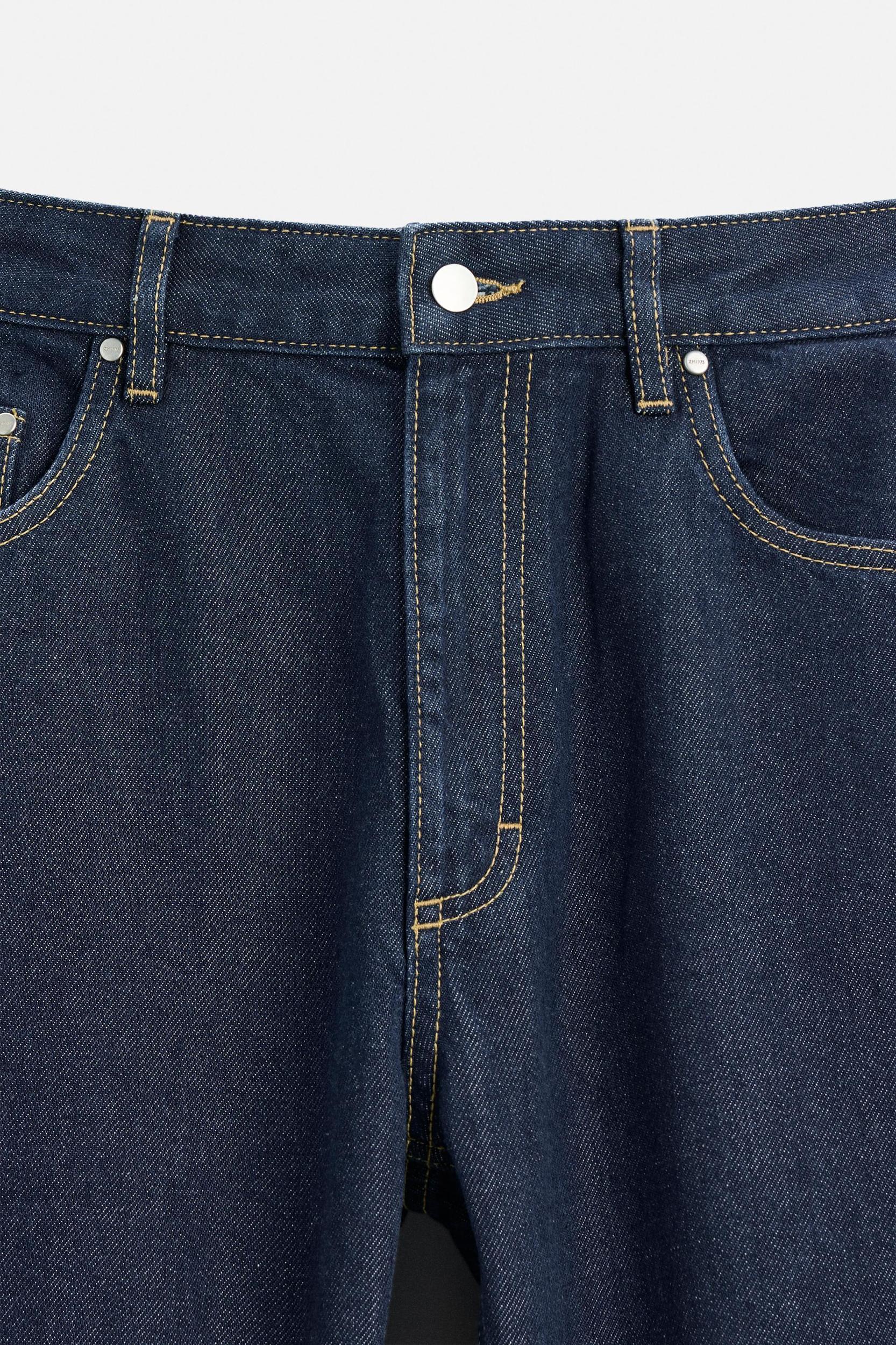 STRAIGHT FIT JEANS Product Image