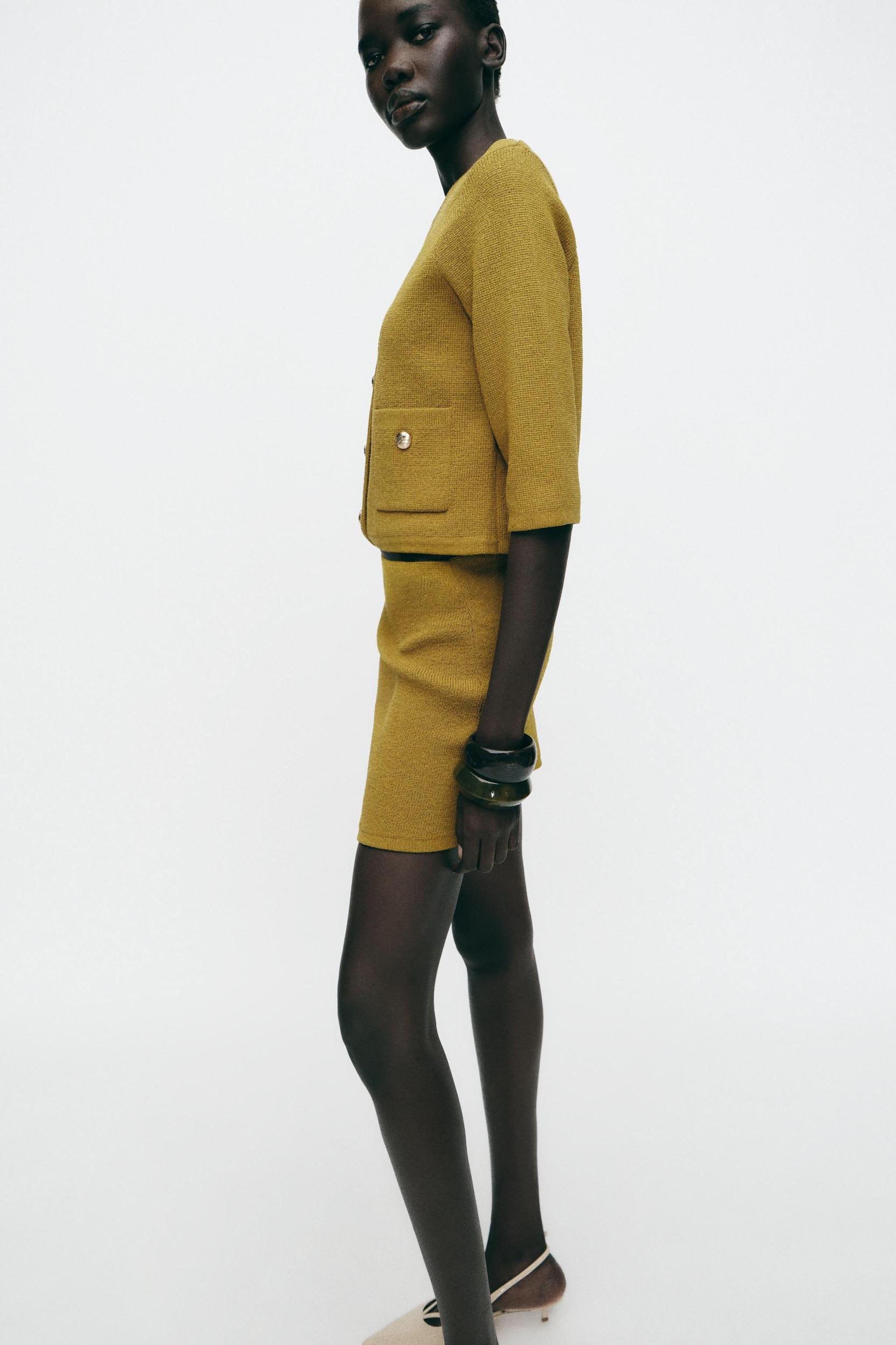 KNIT CARDIGAN WITH GOLDEN BUTTONS Product Image