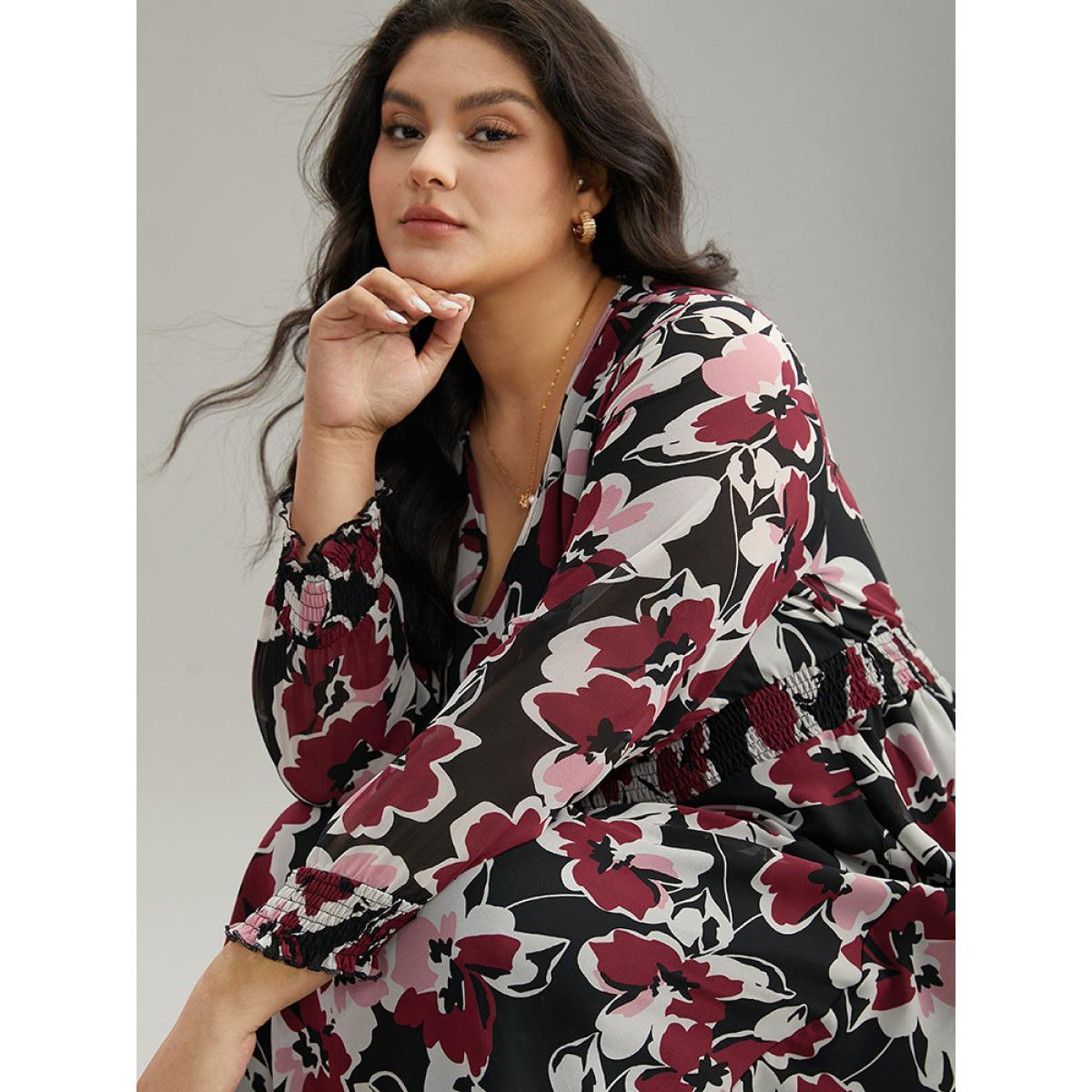 Plus Size Floral Print Chiffon Shirred Elastic Cuffs Dress Black Women Elegant Printed V-neck Long Sleeve Curvy Midi Dress BloomChic 30/6X Product Image