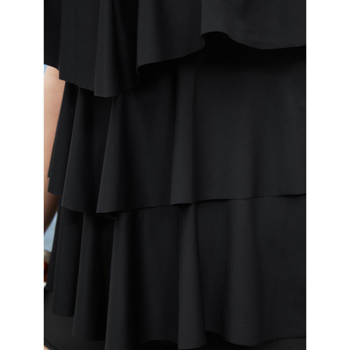 Plus Size Adjustable Straps Asymmetrical Ruffle Tiered Tankini Top Women's Swimwear Black Vacation Adjustable Straps High stretch Bodycon V-neck Curve Swim Tops BloomChic 28/5X Product Image