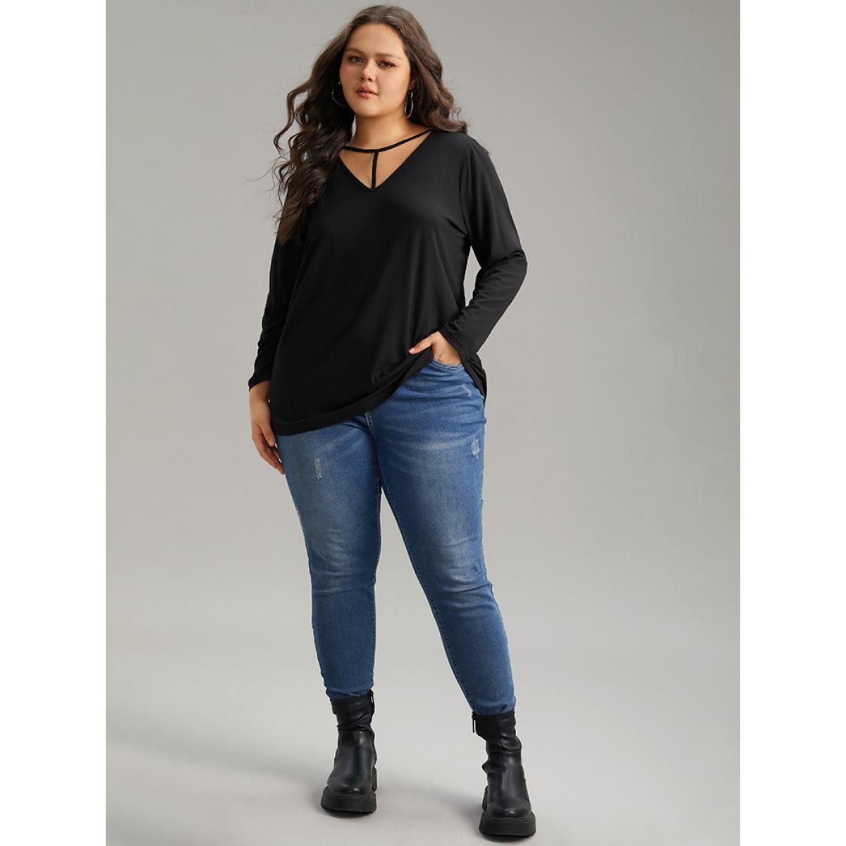 Plus Size Plain Cut Out Long Sleeve T-shirt Black Women Casual Plain Plain Keyhole Cut-Out Dailywear T-shirts BloomChic 12/L Product Image
