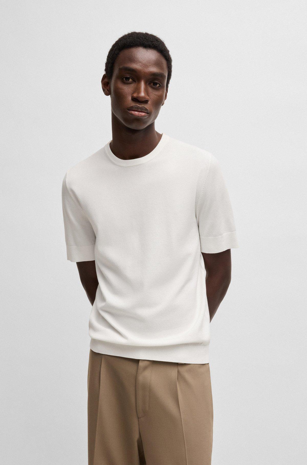 Slim-fit knitted sweater with short sleeves Product Image