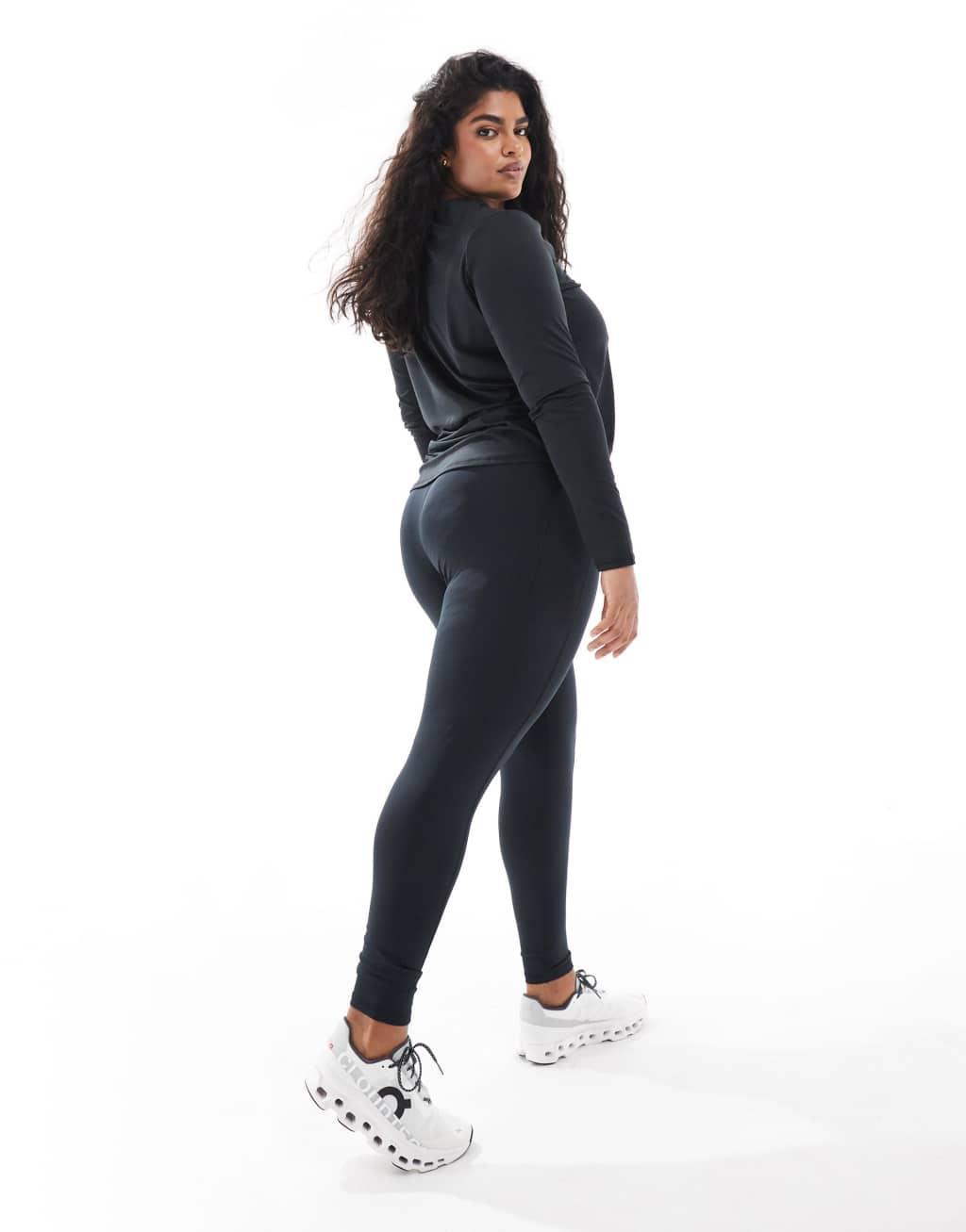 4505 Curve Icon running tie waist gym leggings with phone pocket in black  Product Image