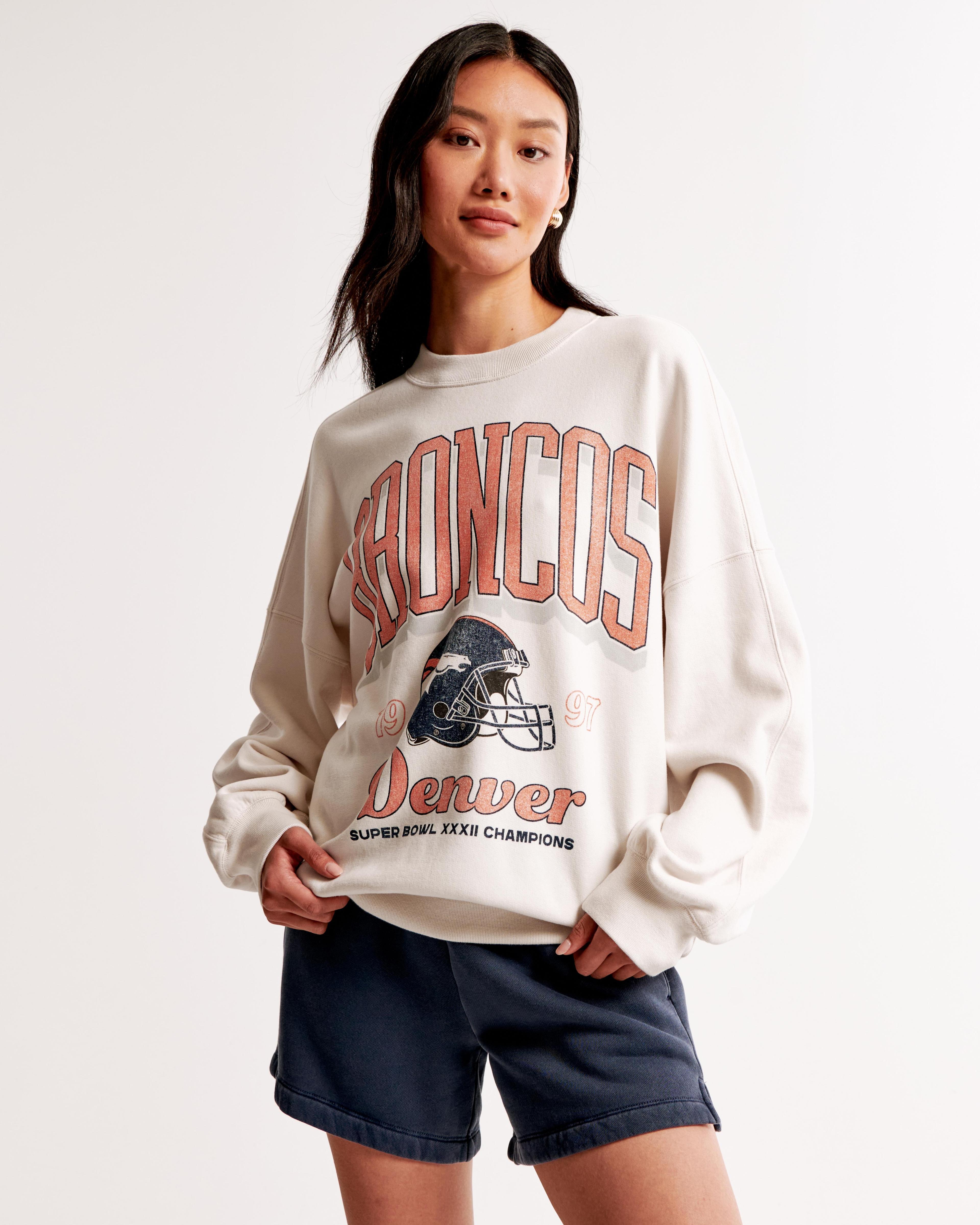 Chicago Bears Graphic Oversized Sunday Crew Product Image