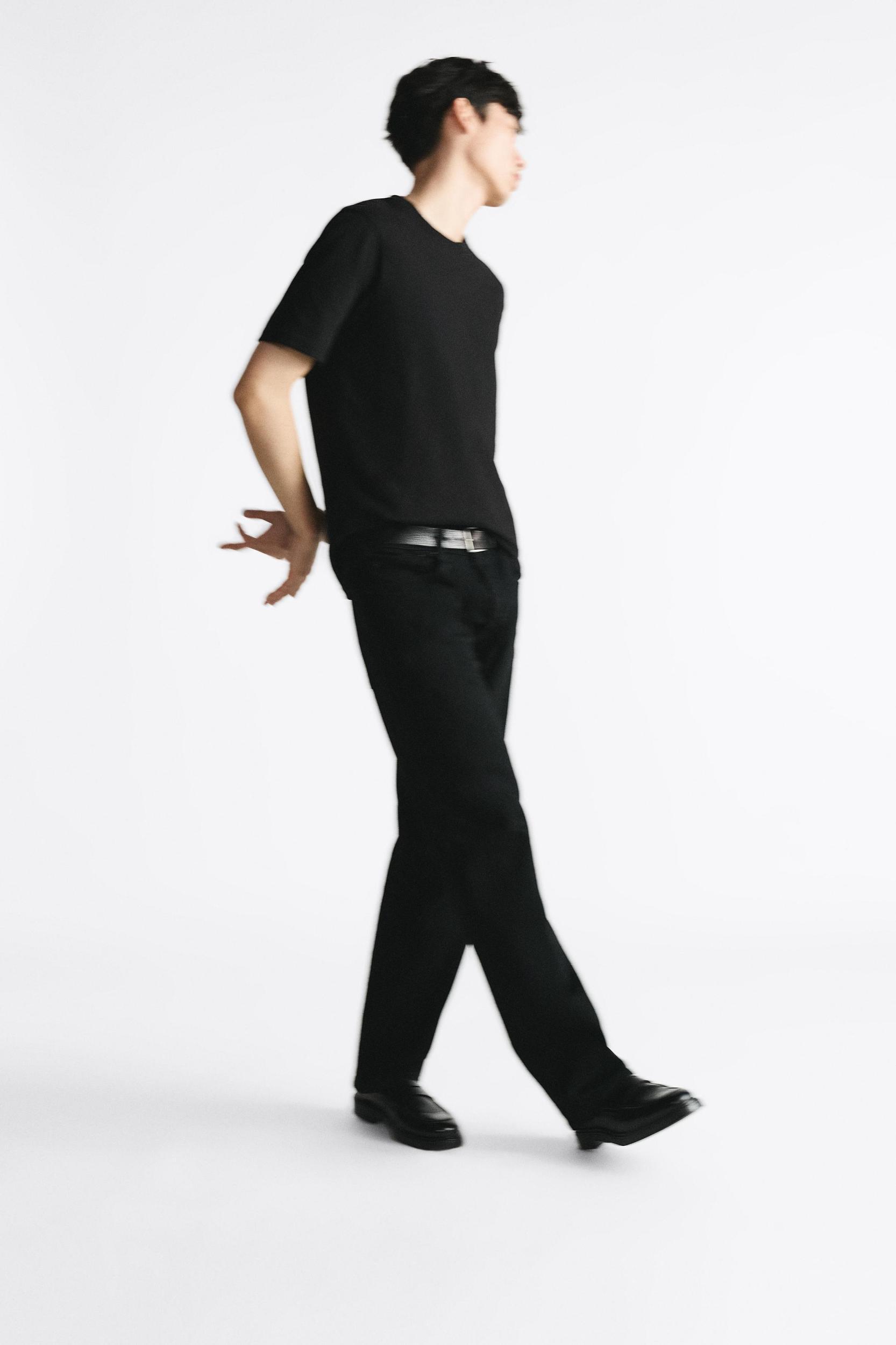 HEAVYWEIGHT SHORT SLEEVE T-SHIRT Product Image