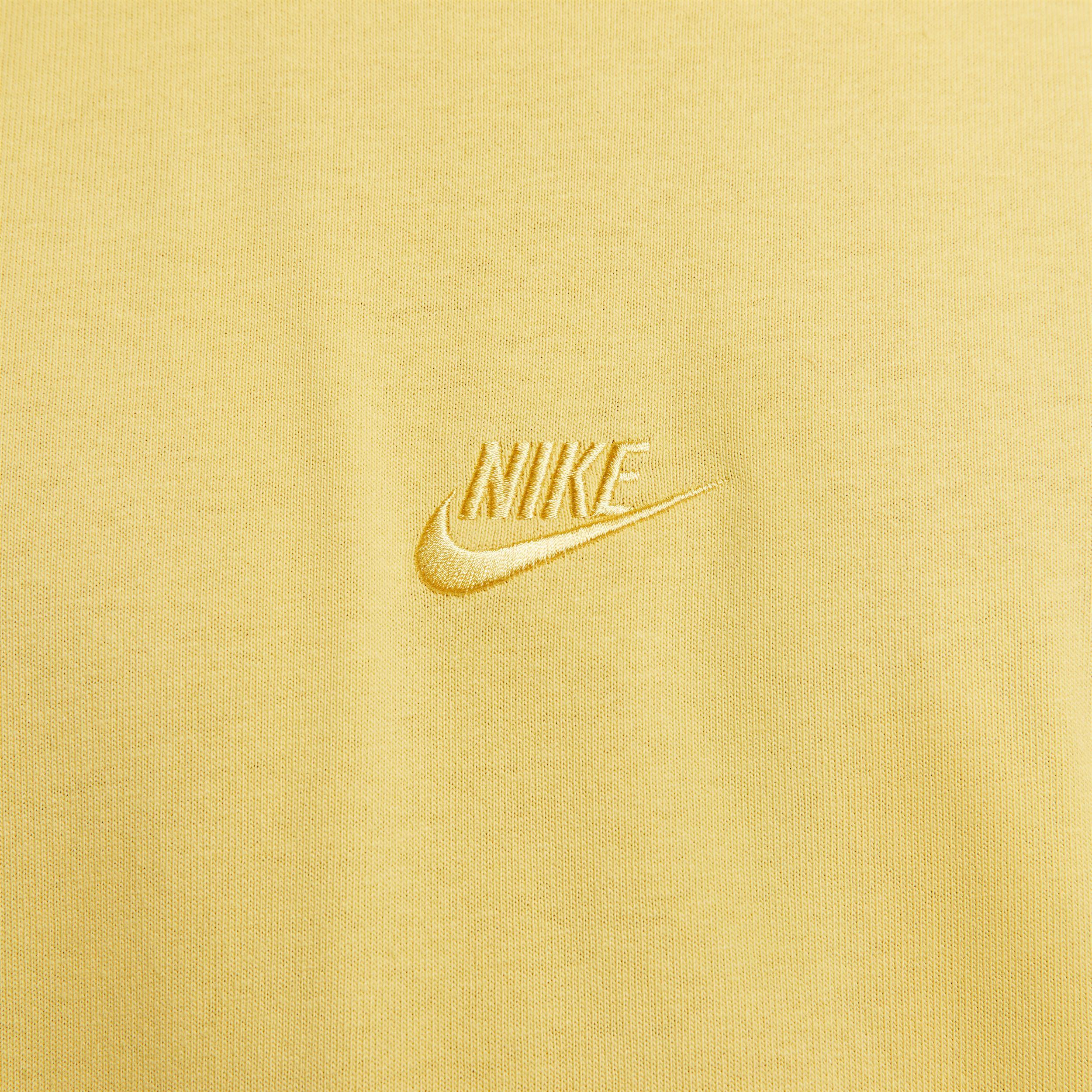 Mens Nike Sportswear Premium Essentials T-Shirt | DO7392-700 Product Image