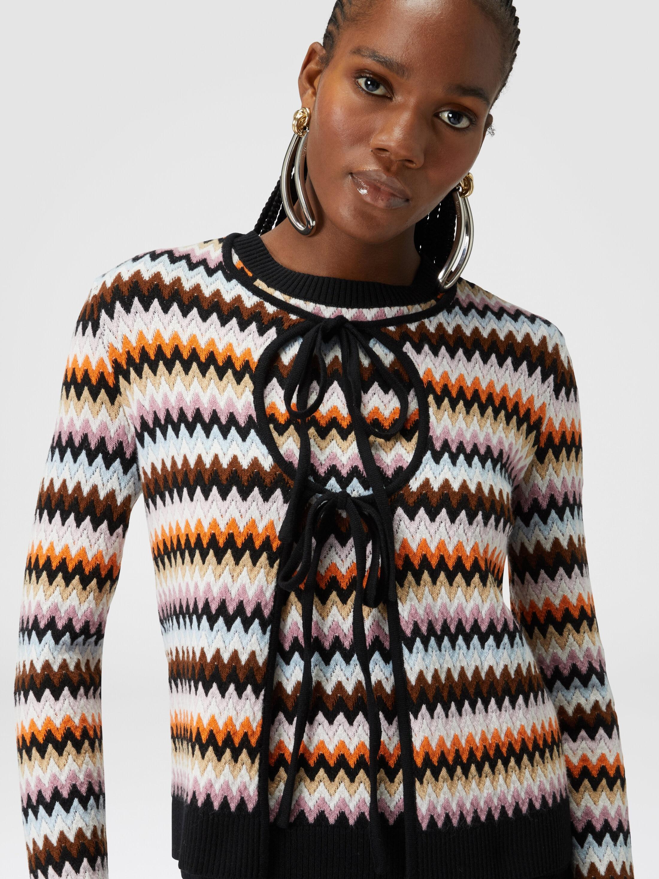 Zigzag wool cardigan with contrasting piping Product Image