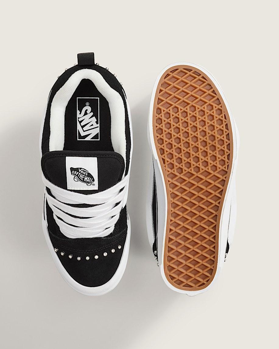 Knu Skool Shoe in Black| Vans US Product Image