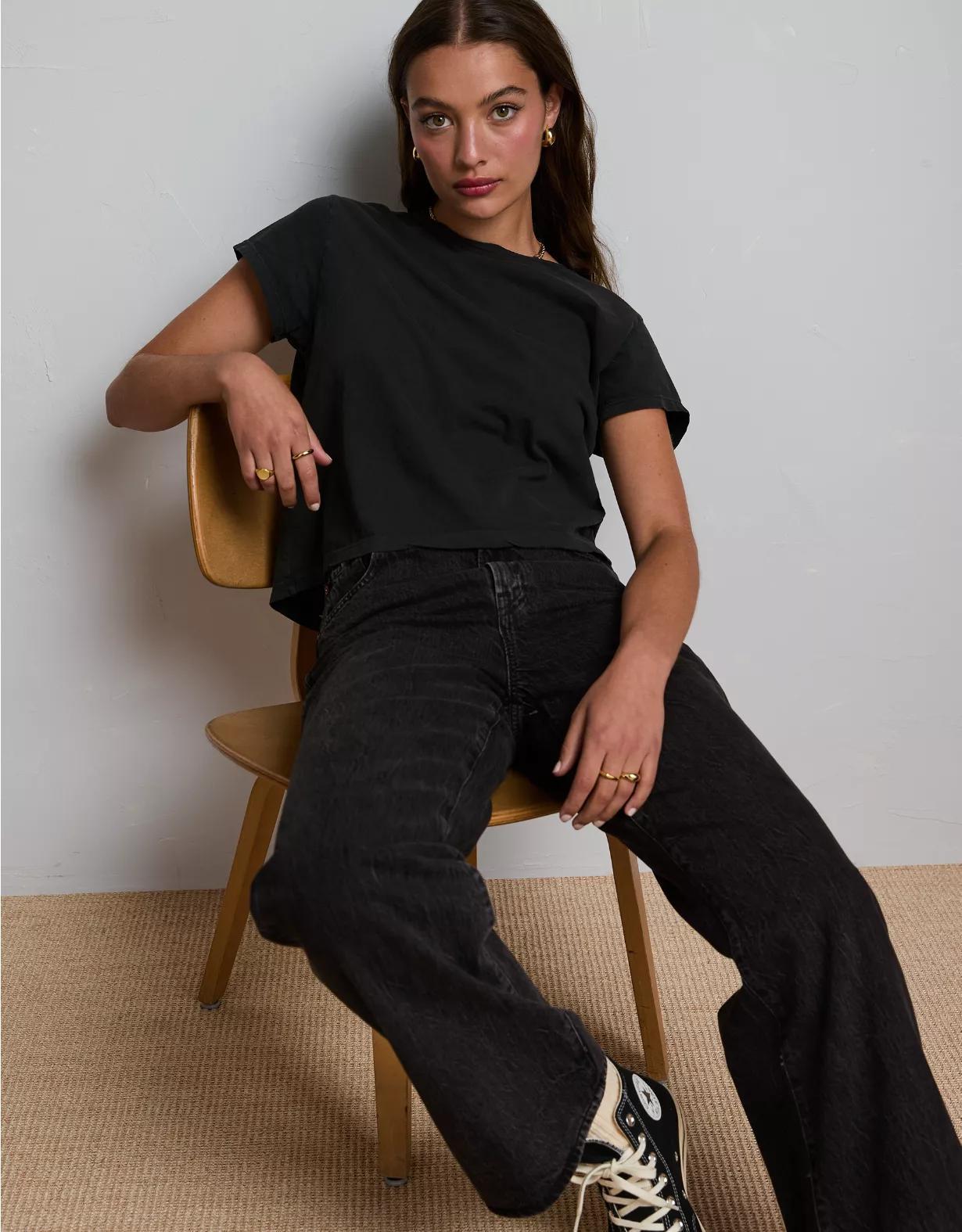 AE77 Premium Boxy Cropped Crewneck T-Shirt Product Image