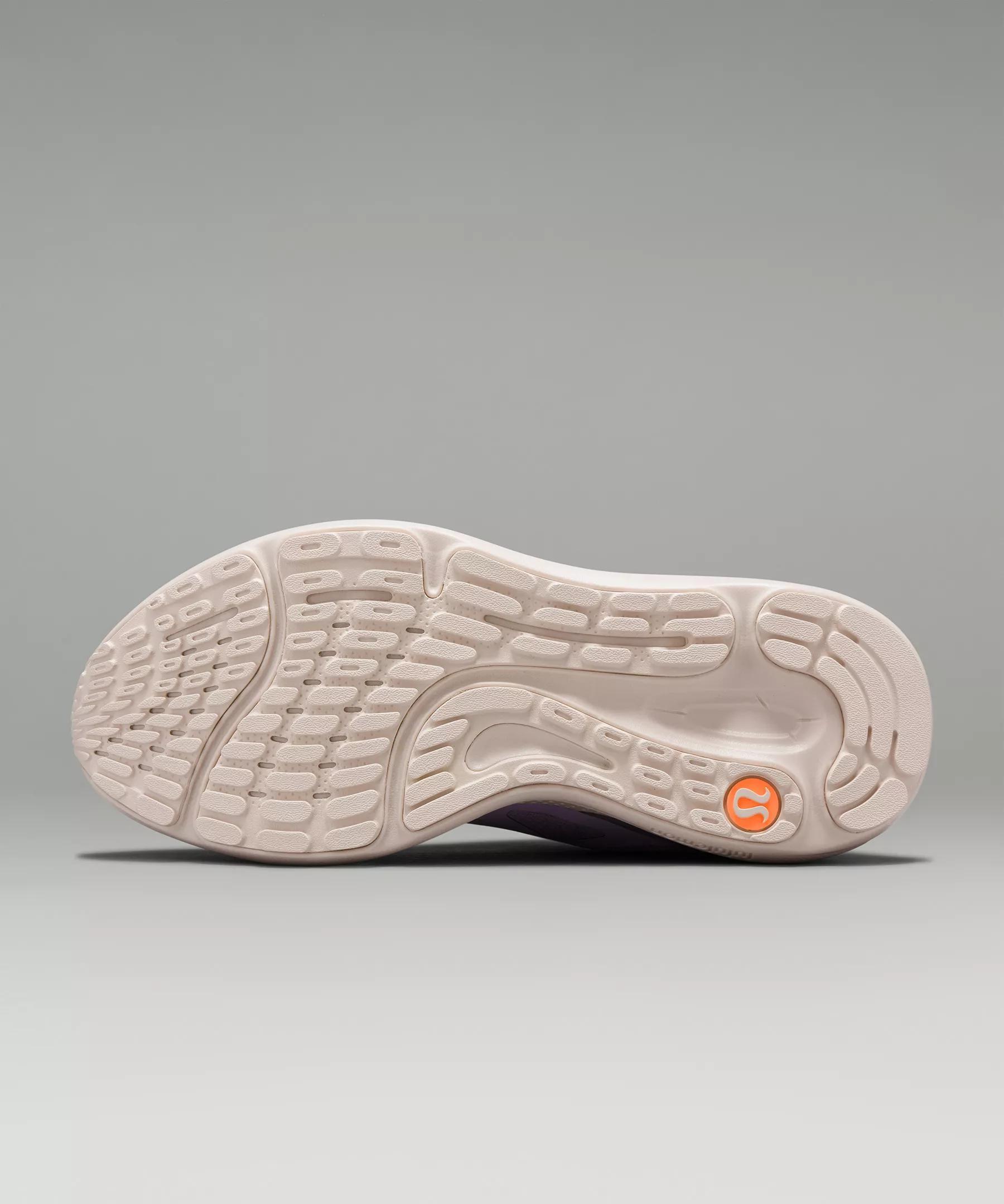 Women's Beyondfeel Running Shoe Product Image