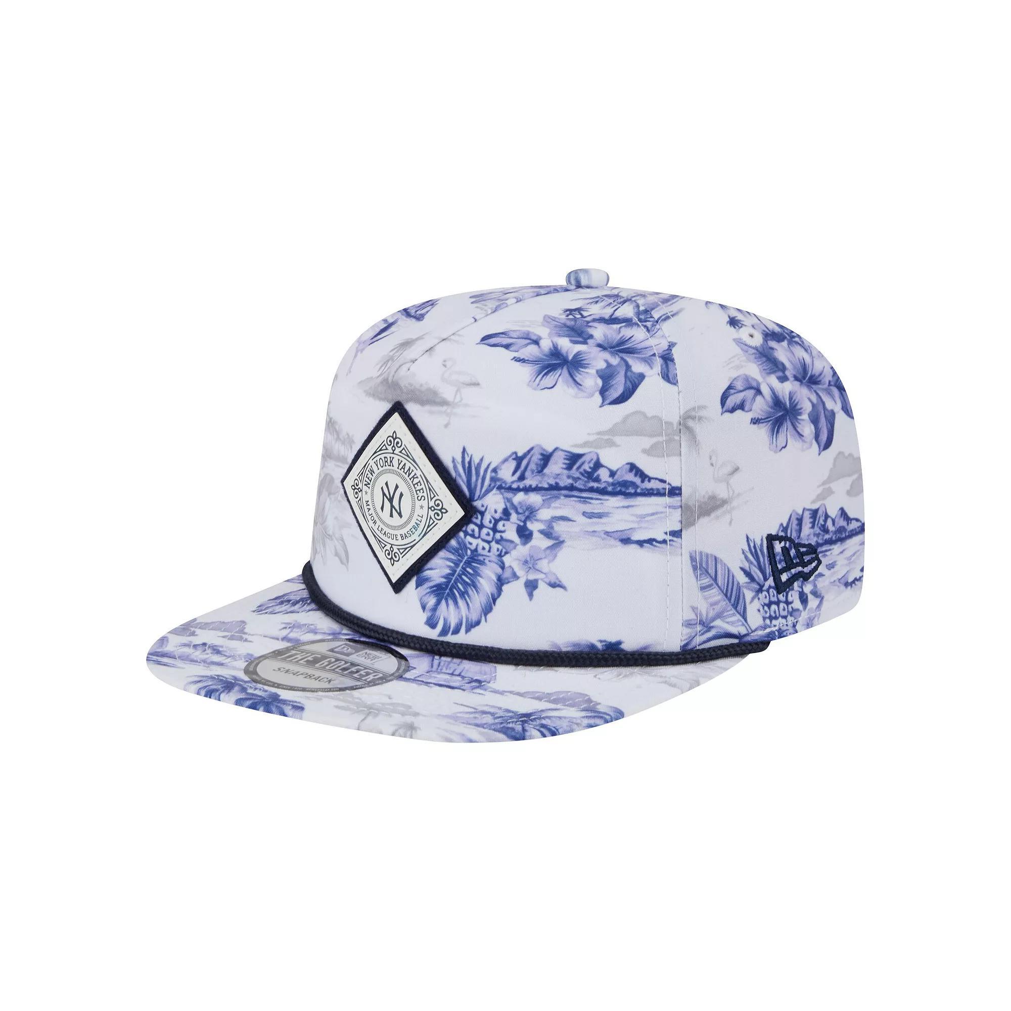 Men's New Era White New York Yankees Printed Island Golfer Snapback Hat Product Image