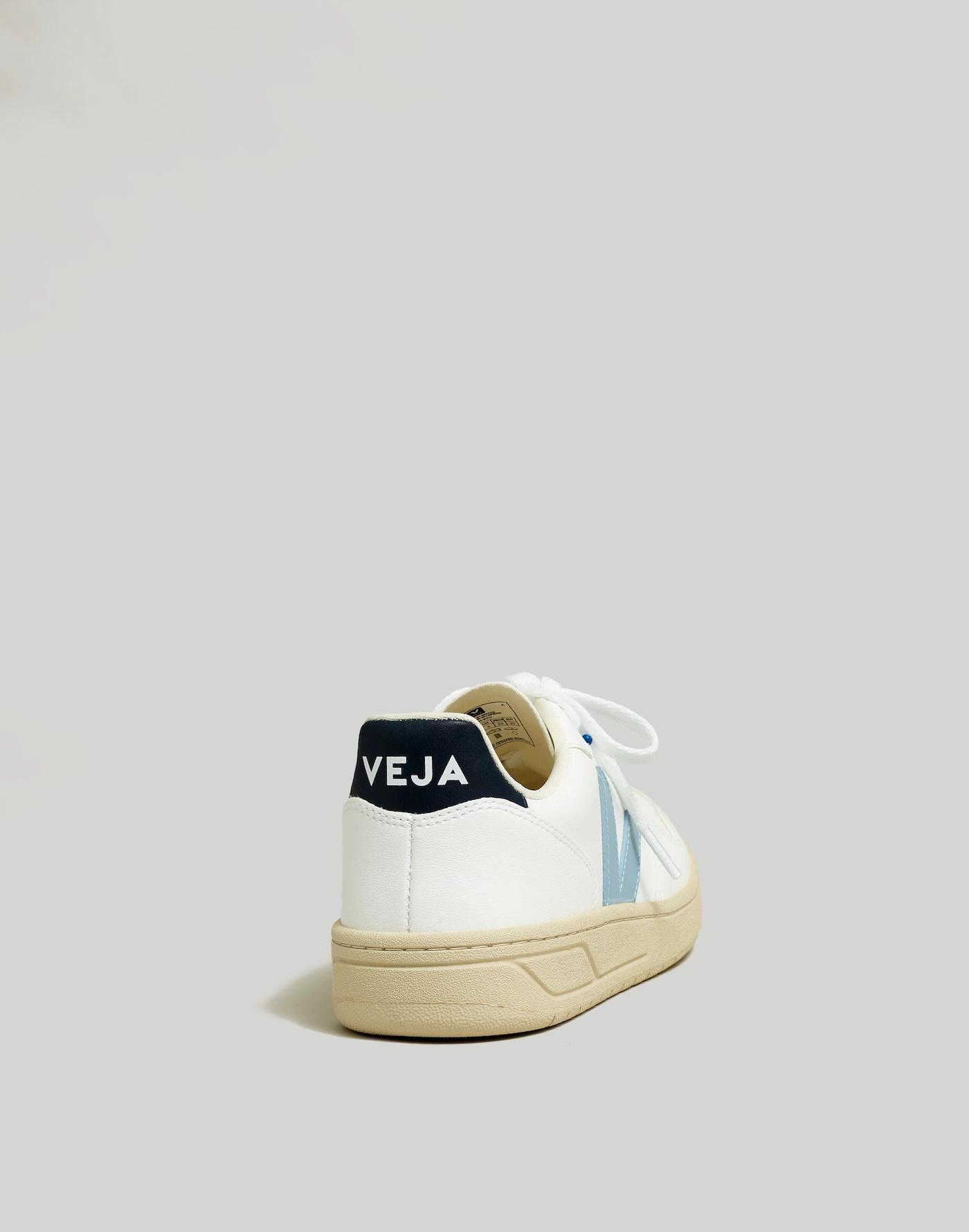 Veja™ V-10 Sneakers in Colorblock Product Image