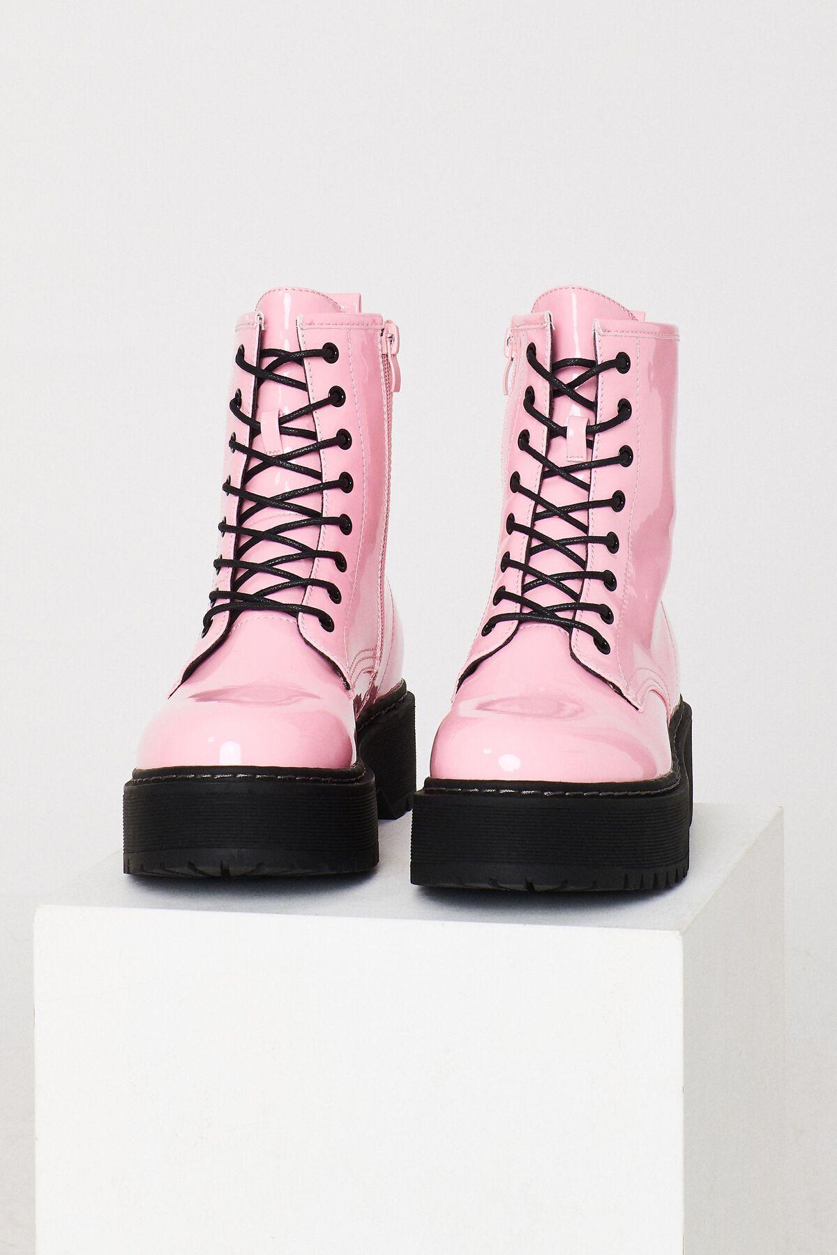 STEVE MADDEN Betty Boots Product Image