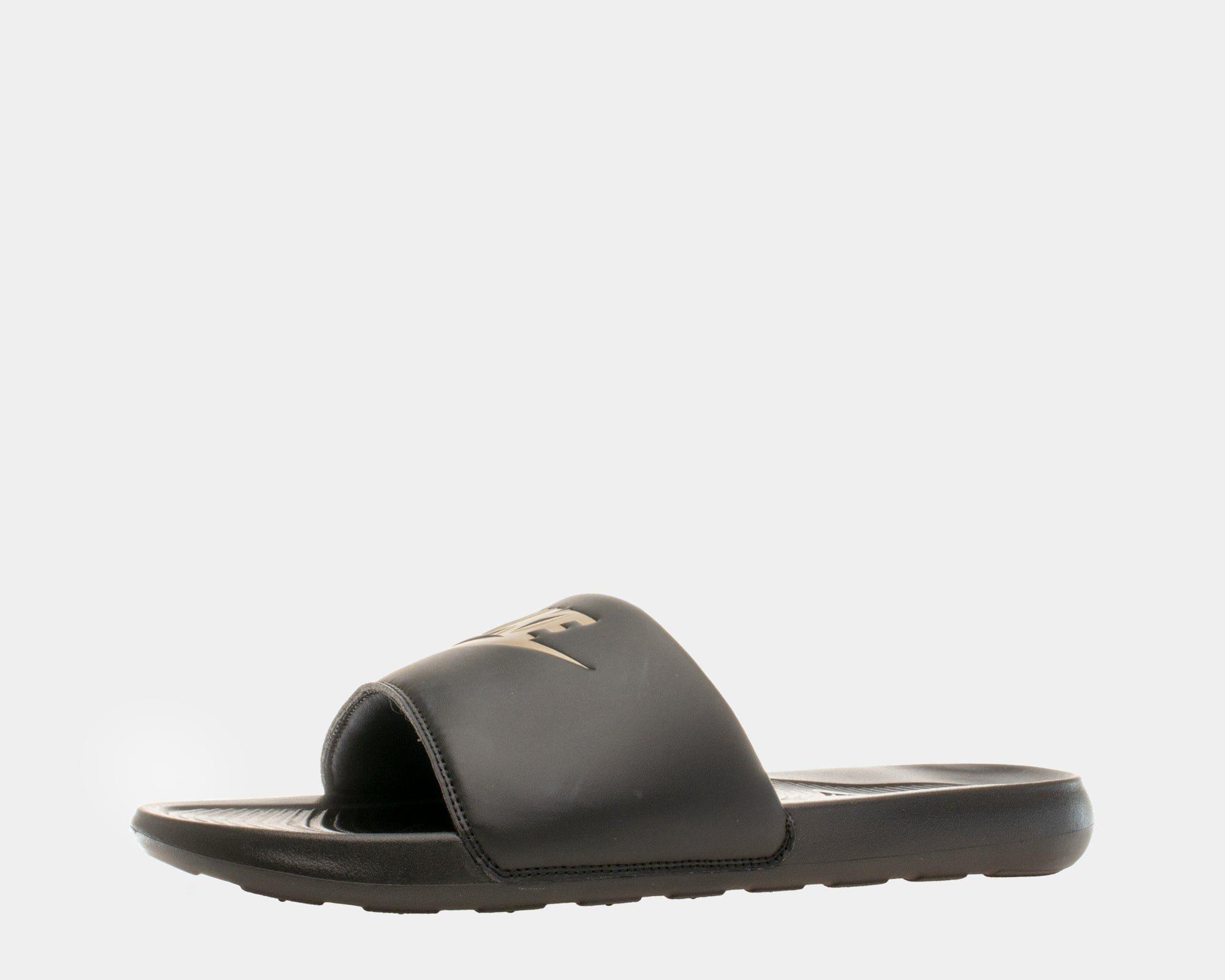 Nike Men's Victori One Slides Product Image