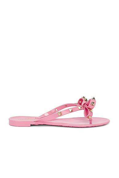 Valentino Garavani Summer Rockstud Thong in Pink Product Image