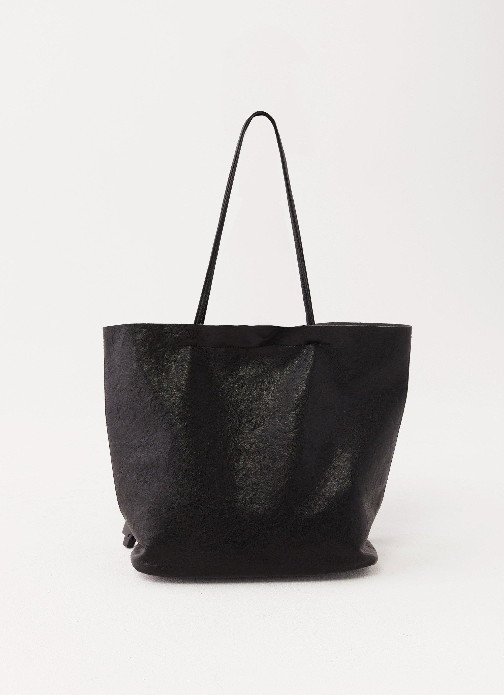 Tayla Shoulder Bag - Black Product Image