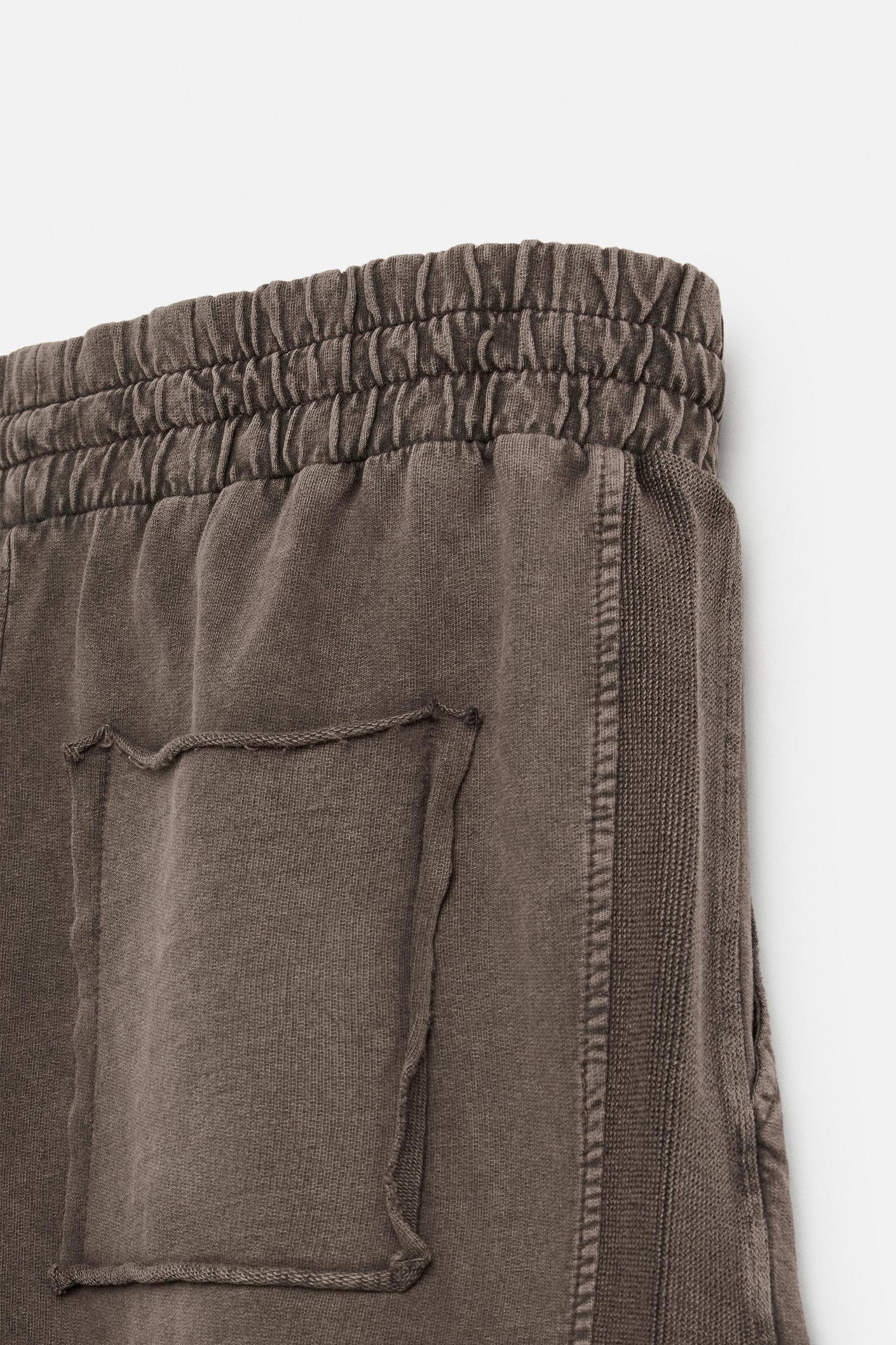 WASHED RELAXED FIT SHORTS Product Image