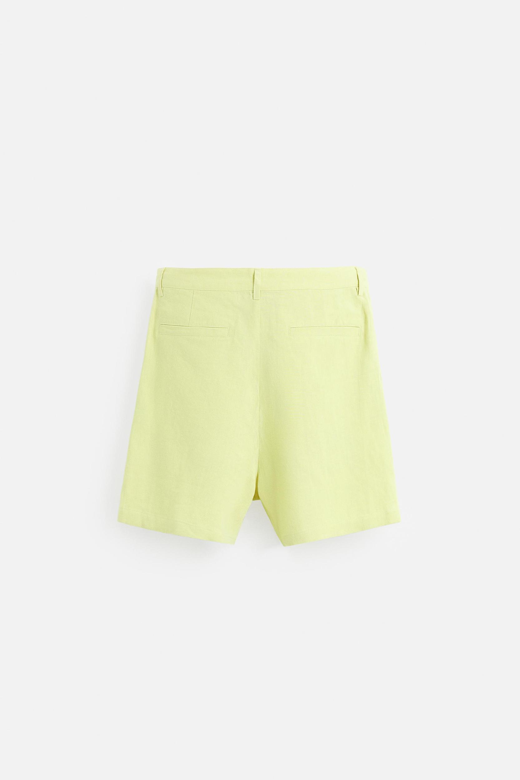 100% LINEN BERMUDA SHORTS Product Image