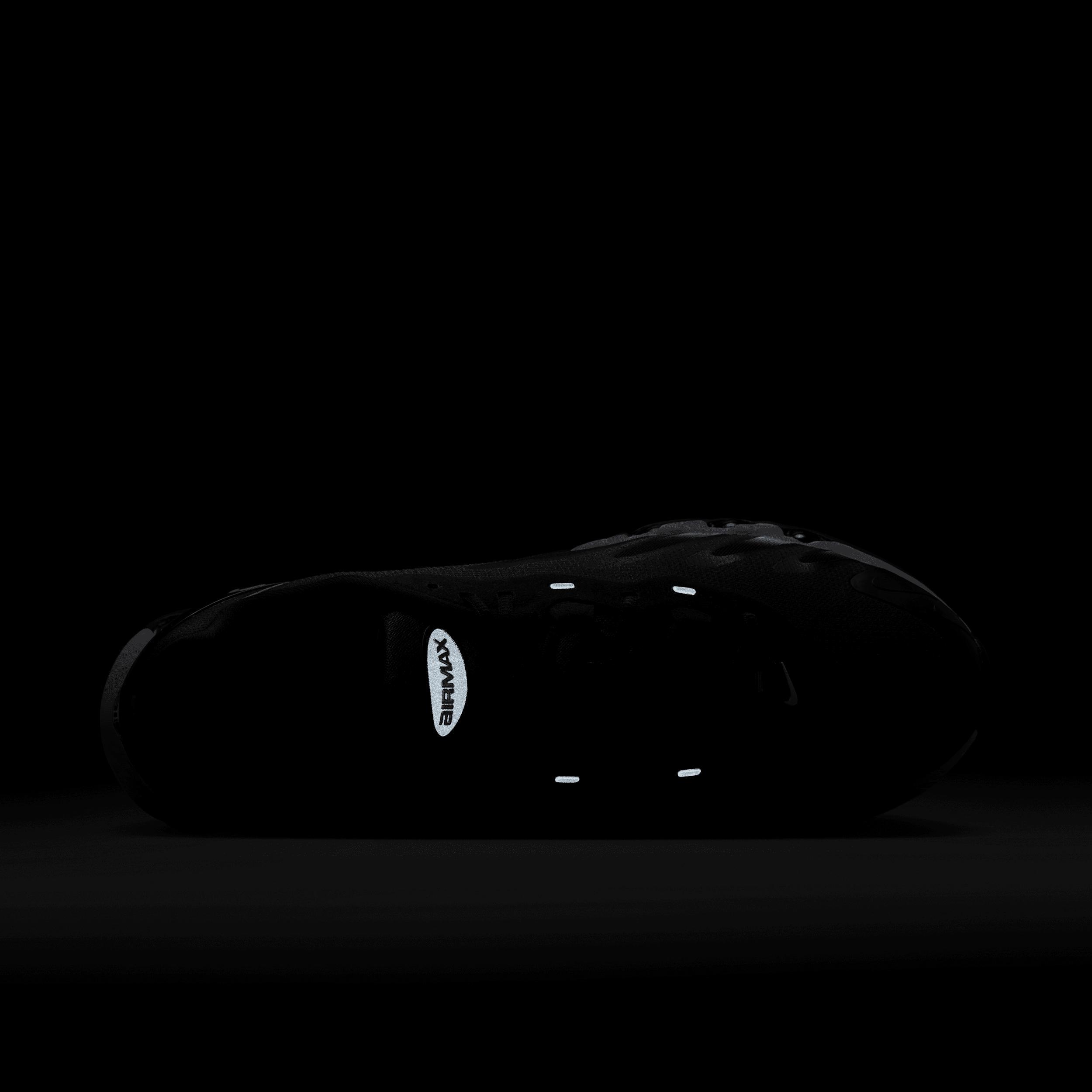 Nike Mens Air Max Dn8 Shoes | FQ7860-007 Product Image