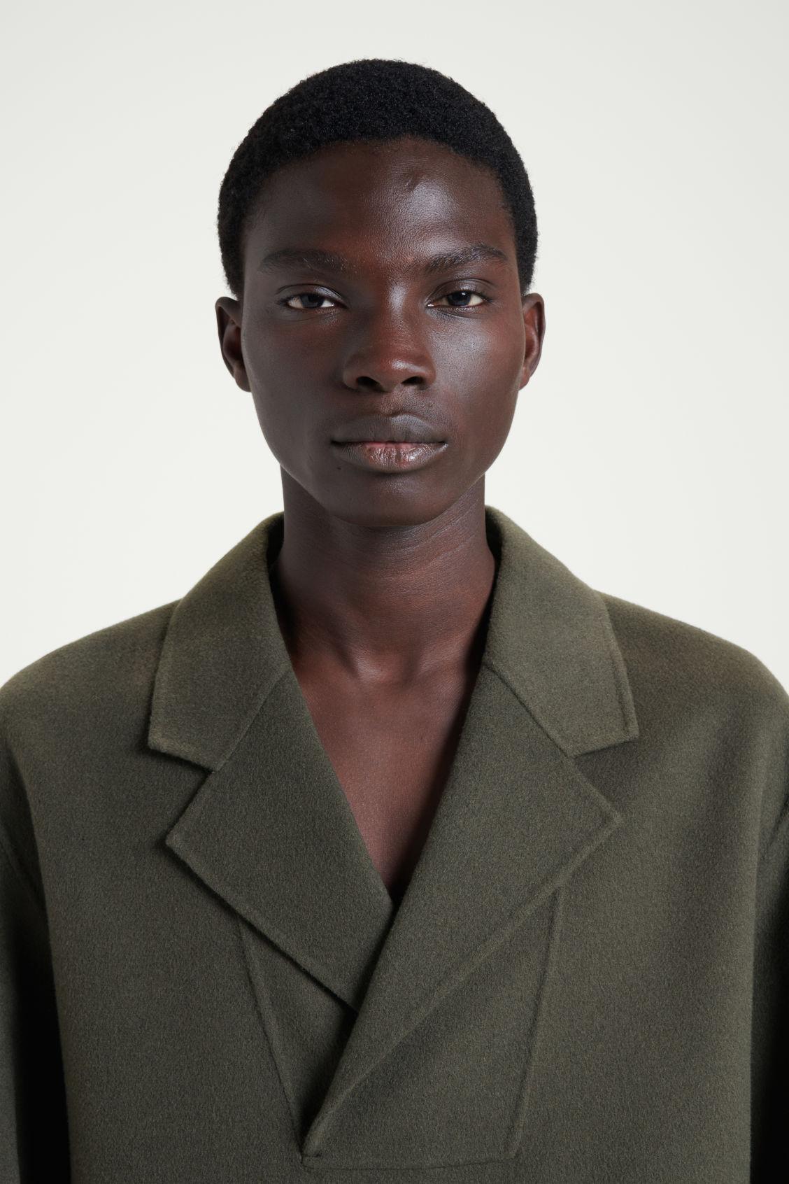 THE HALF-PLACKET OVERSHIRT Product Image