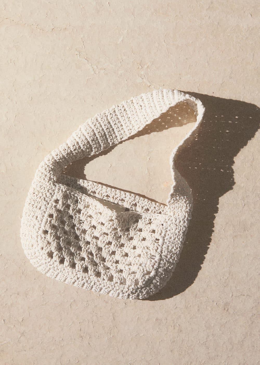 Crochet handbag - Women | MANGO USA Product Image