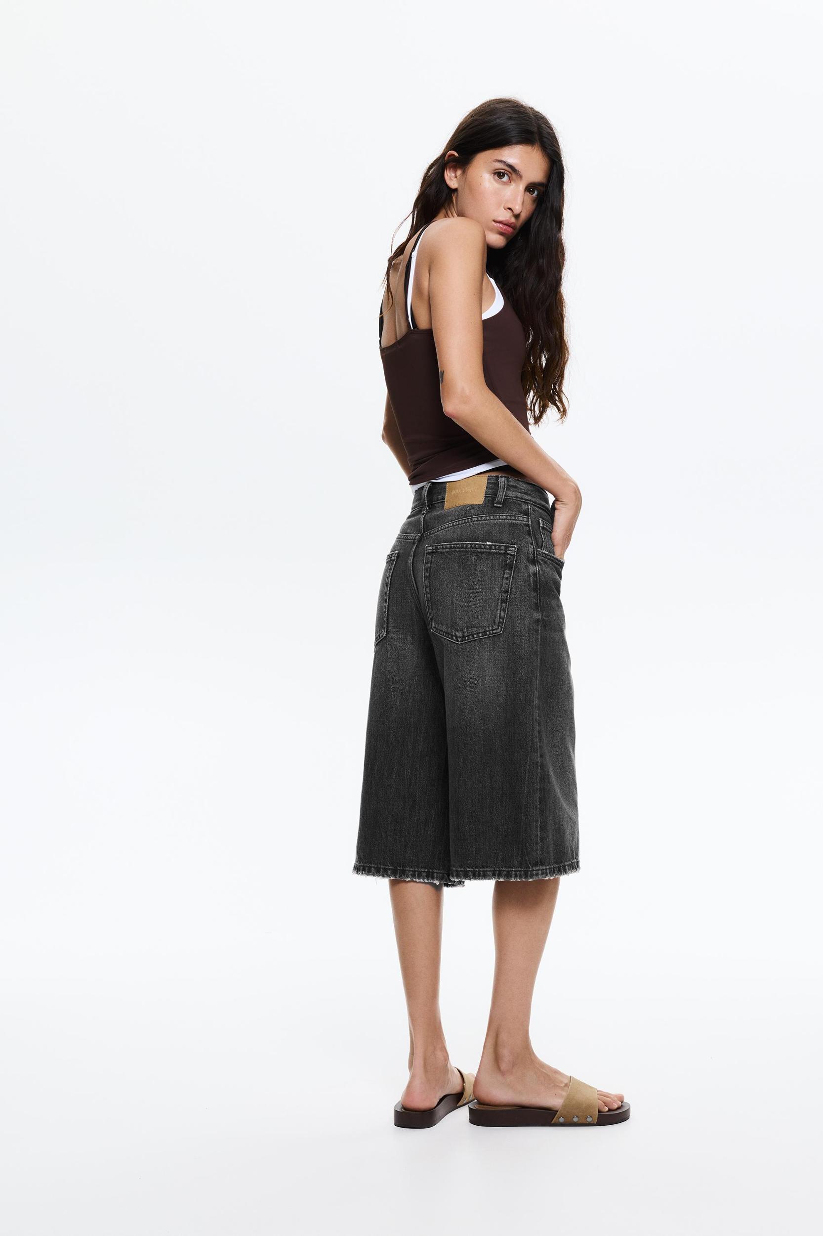 Low-rise baggy jorts Product Image