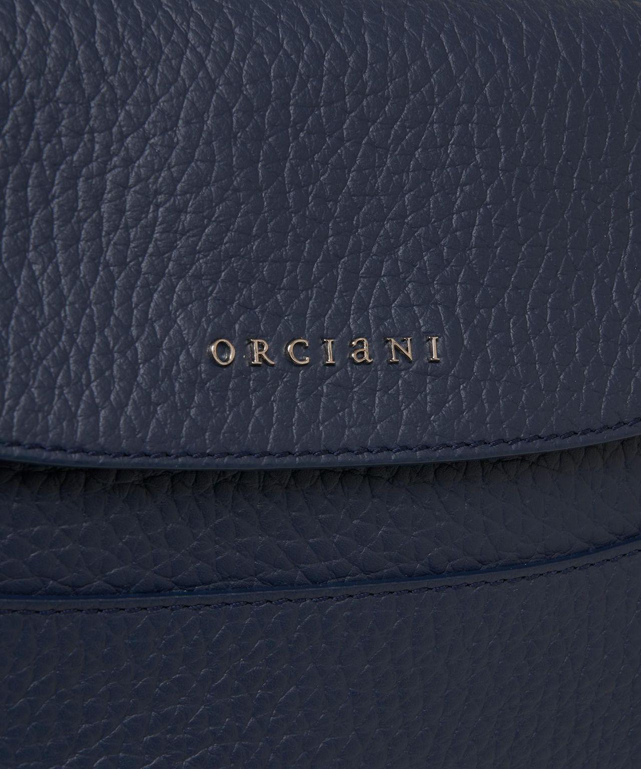 Shoulder bag in leather 'Nana' Product Image