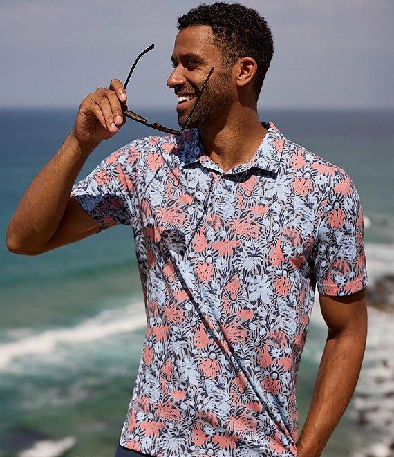 TravisMathew Featherweight Sands Short Sleeve Polo Shirt Product Image