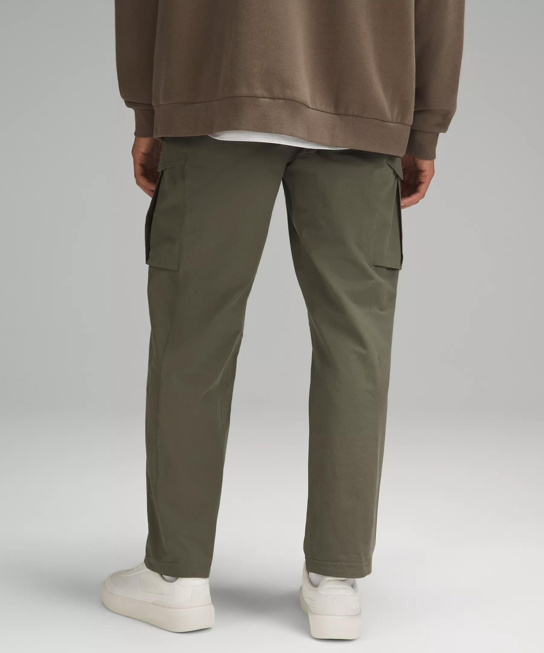 Stretch Cotton VersaTwill Relaxed-Fit Cargo Pant Product Image