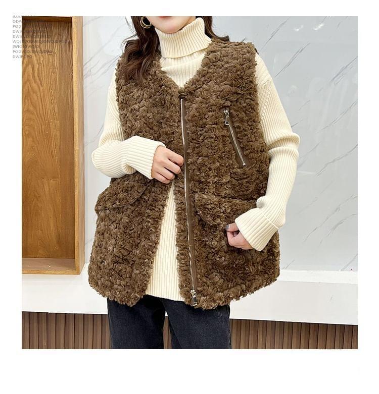 Fluffy Zip Vest Product Image