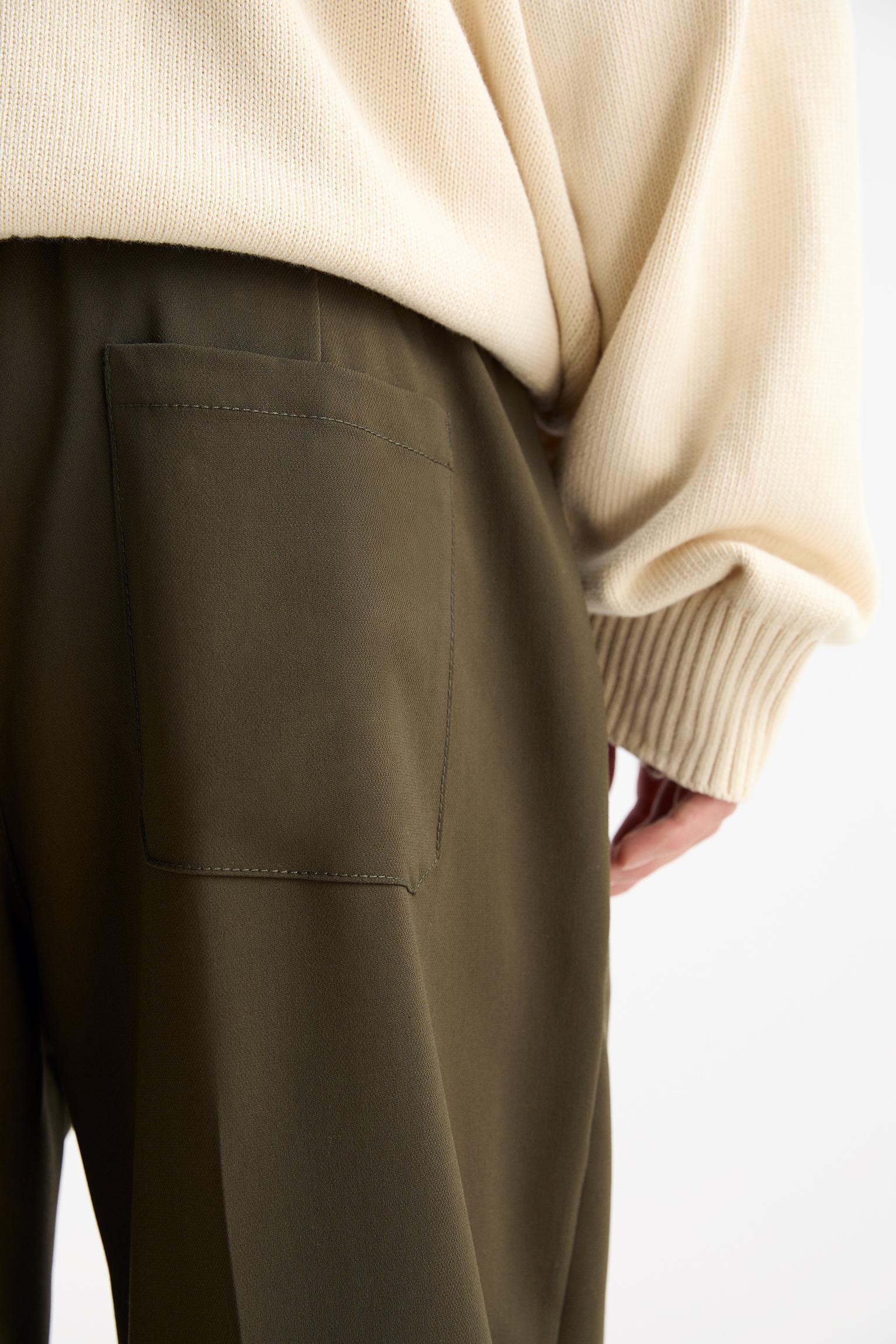 Tailored wide-leg pants Product Image