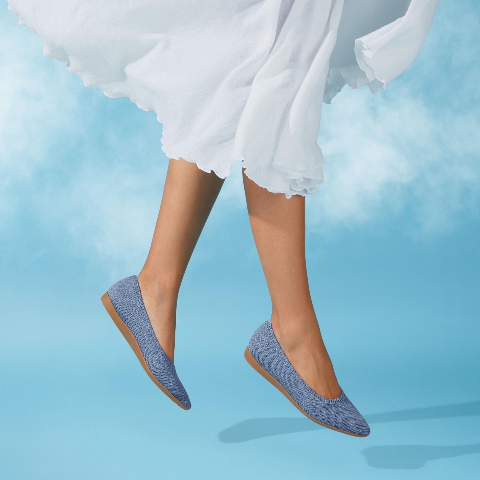 Lightweight Pointed-Ballet Flats (Aria Walker) Product Image